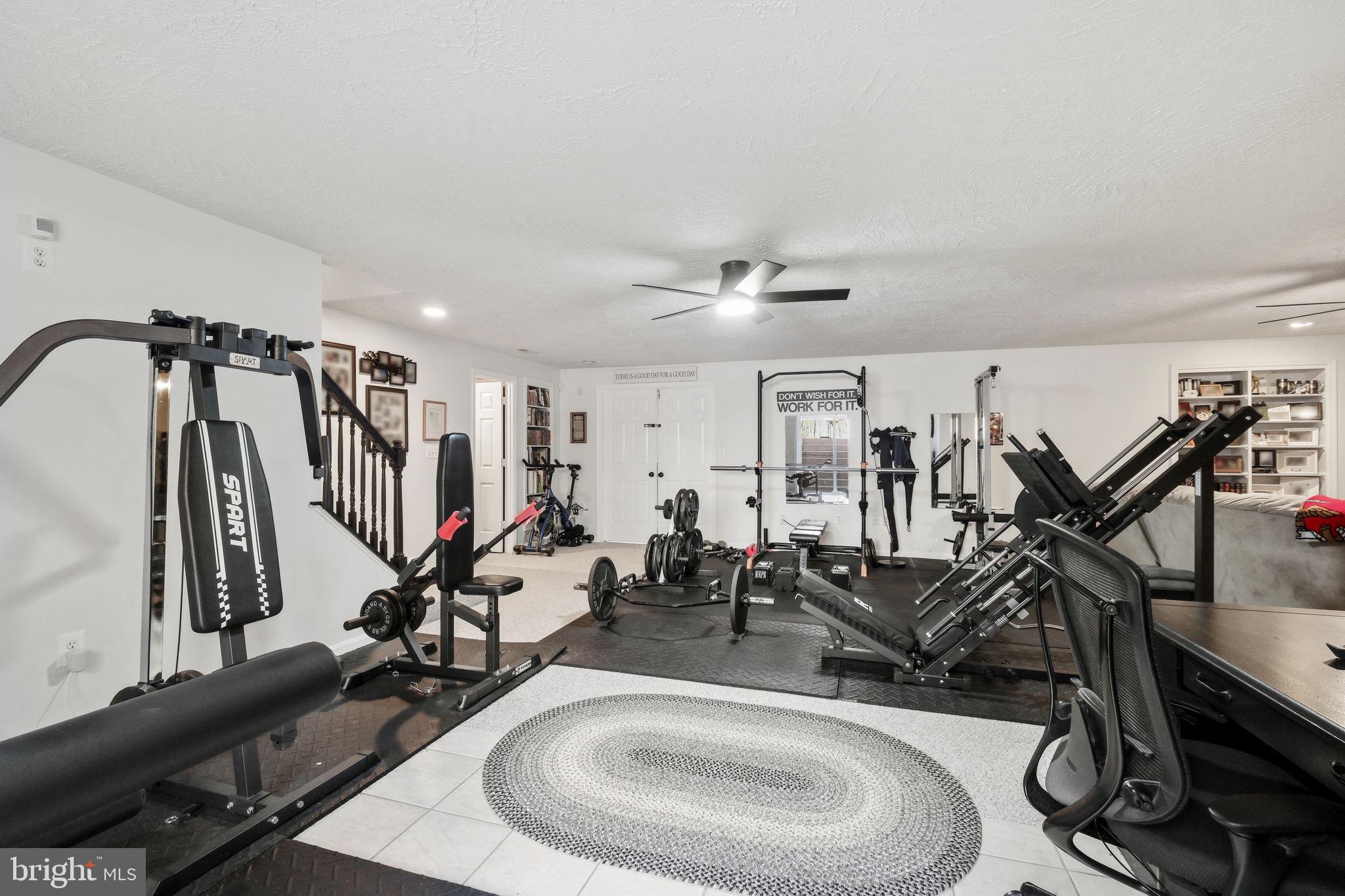 WINDSOR FOREST - Residential