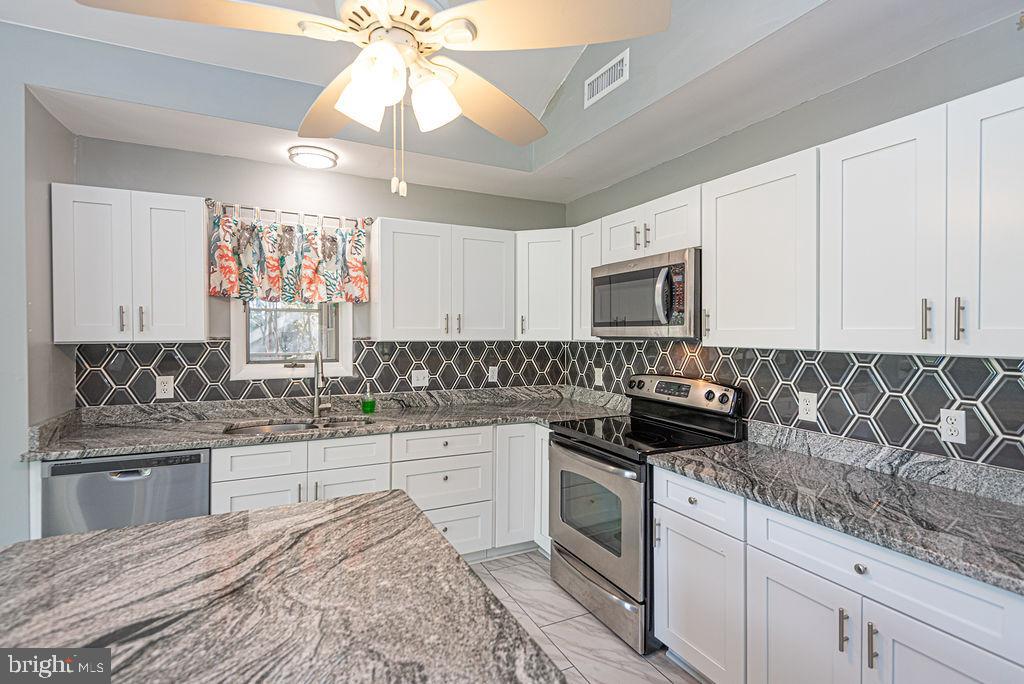 OCEAN PINES - BAY COLONY - Residential