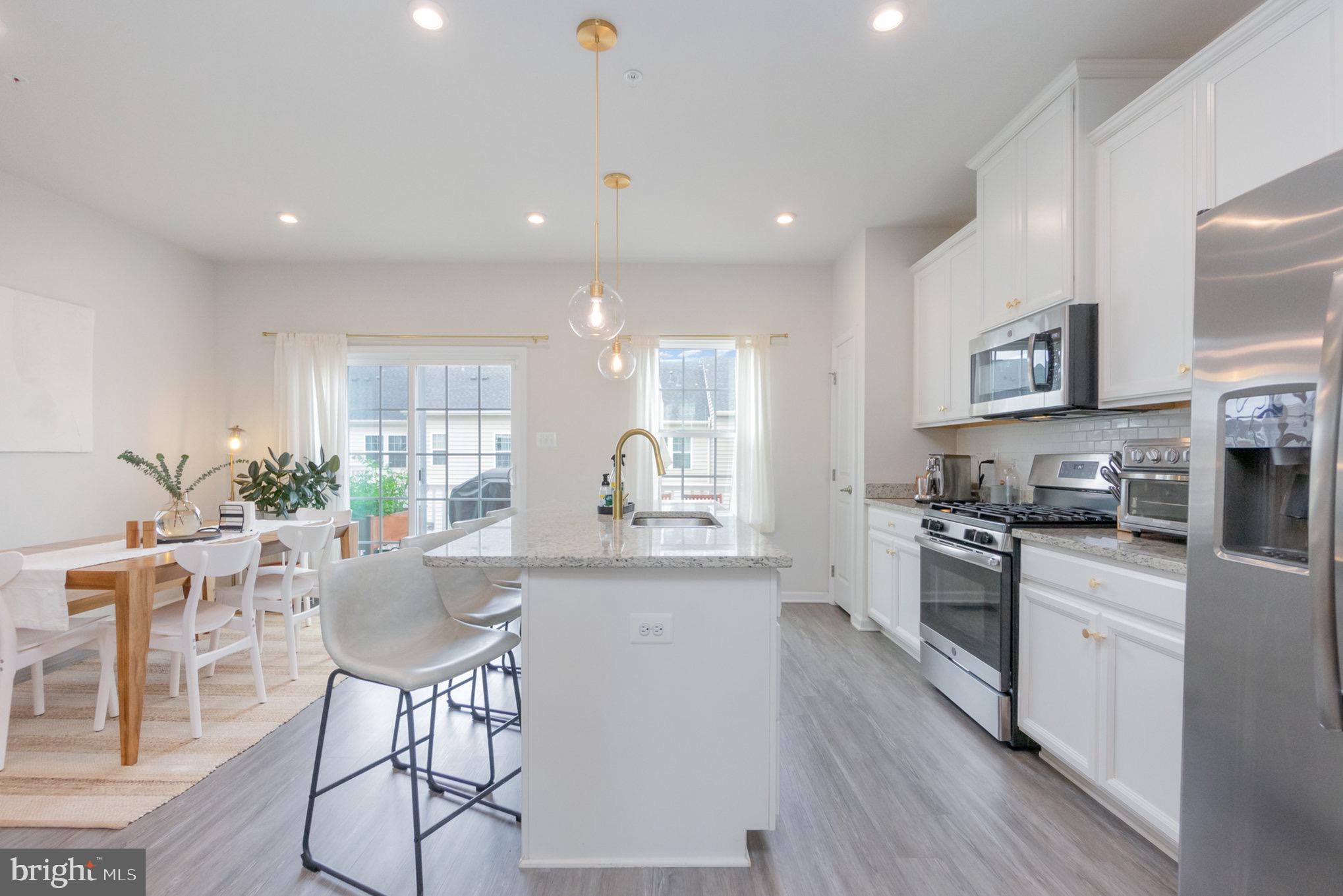 HIGHGATE VILLAGE - Residential