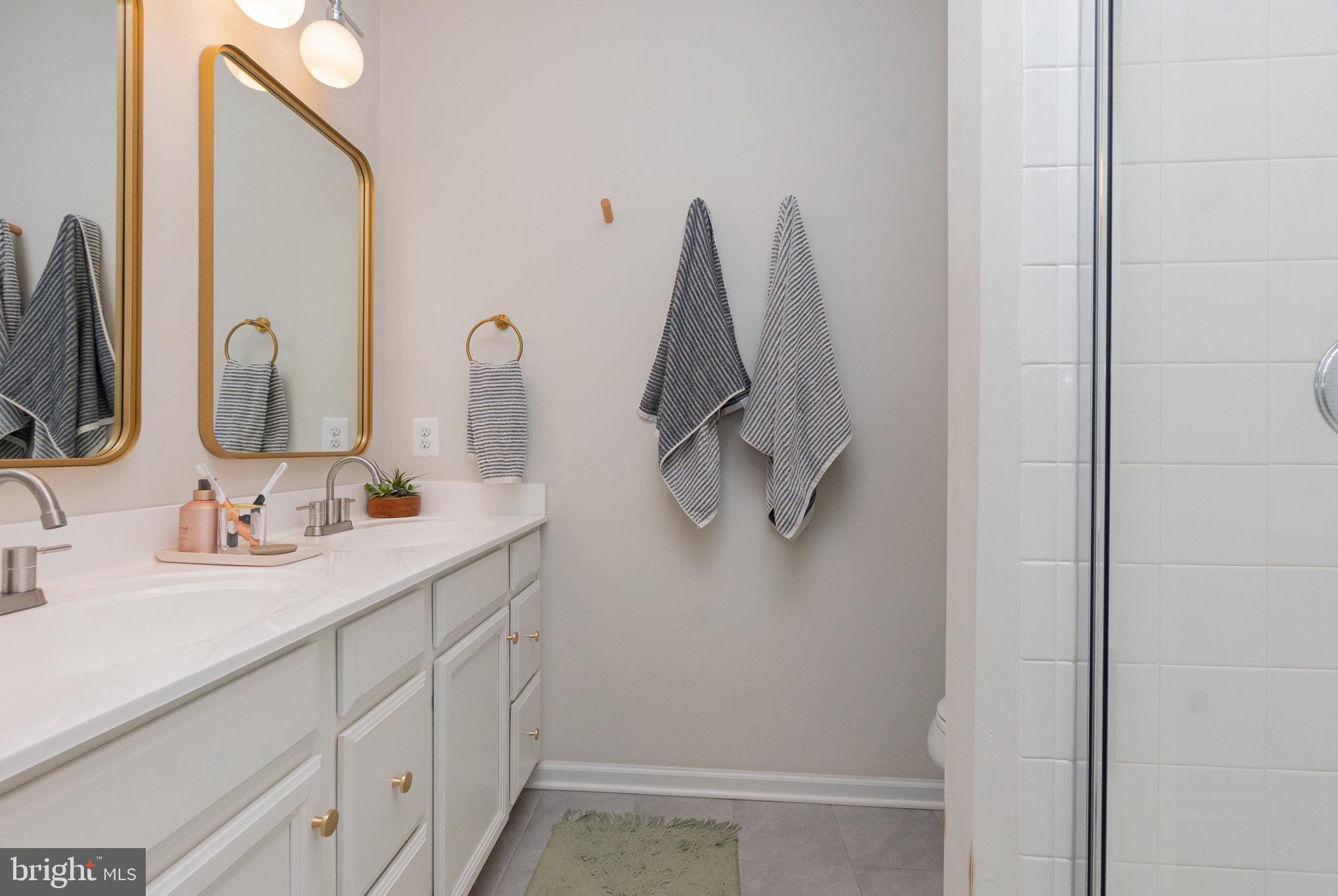 HIGHGATE VILLAGE - Residential