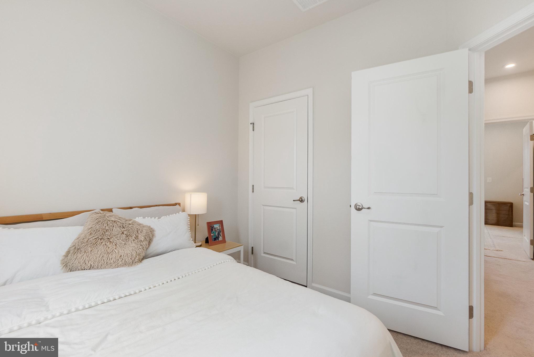 HIGHGATE VILLAGE - Residential