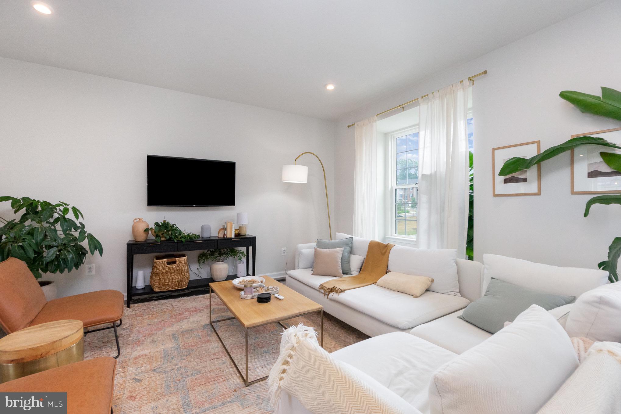 HIGHGATE VILLAGE - Residential