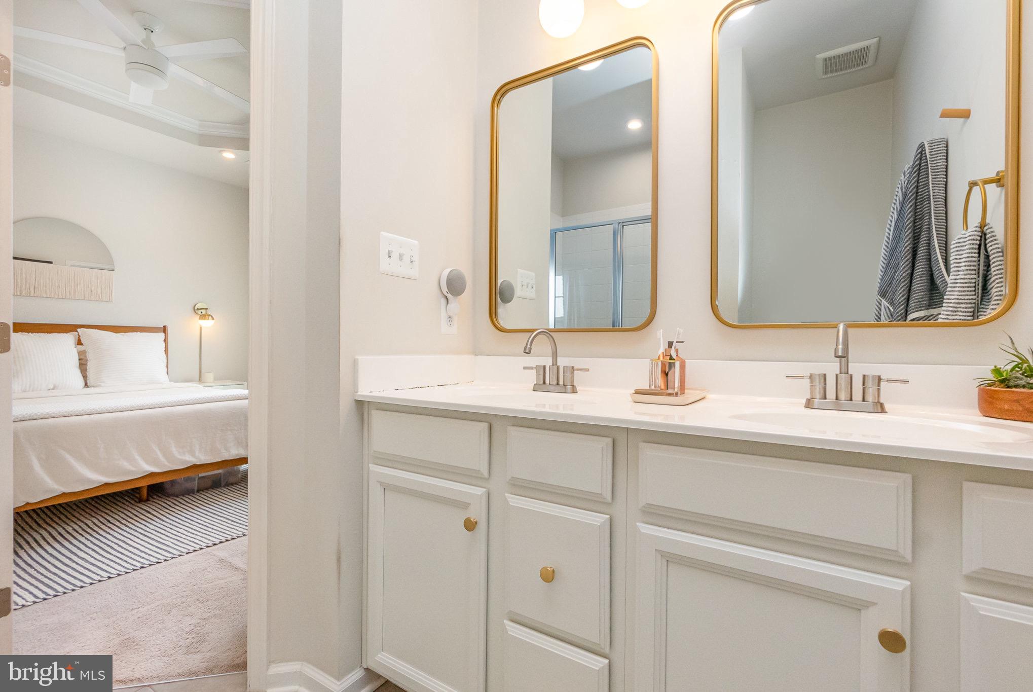 HIGHGATE VILLAGE - Residential