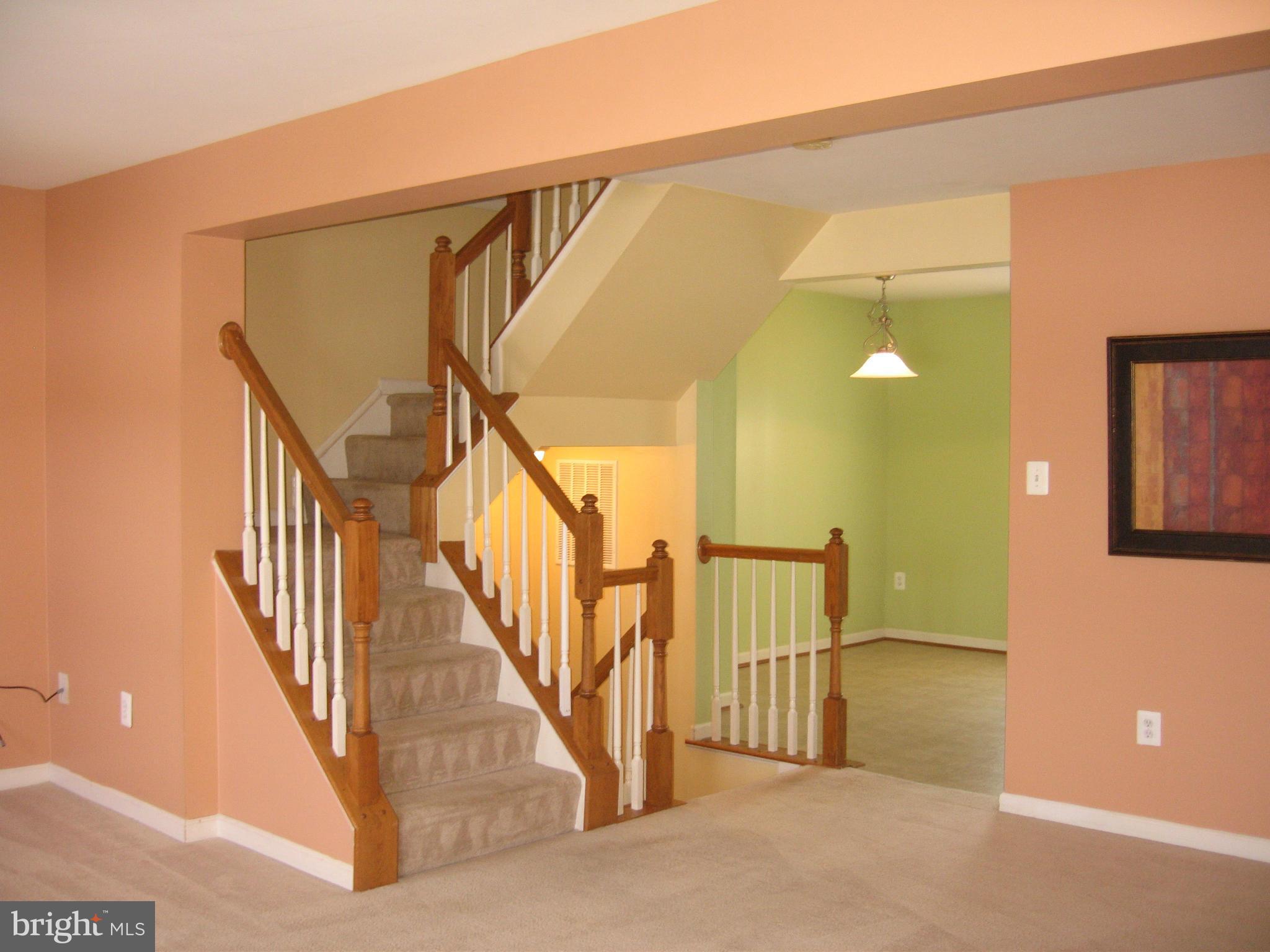 LAKELAND PLACE - Residential Lease