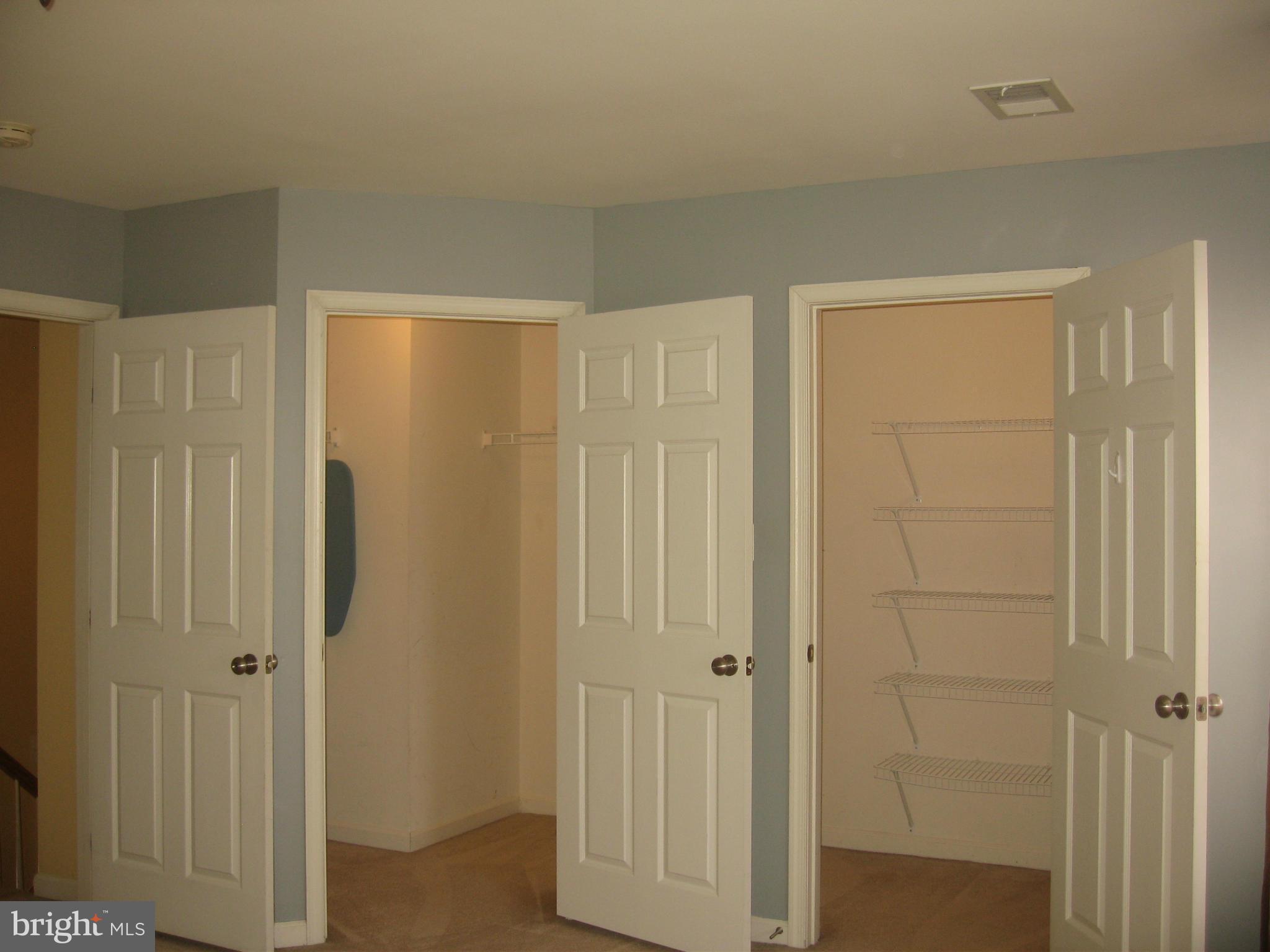 LAKELAND PLACE - Residential Lease