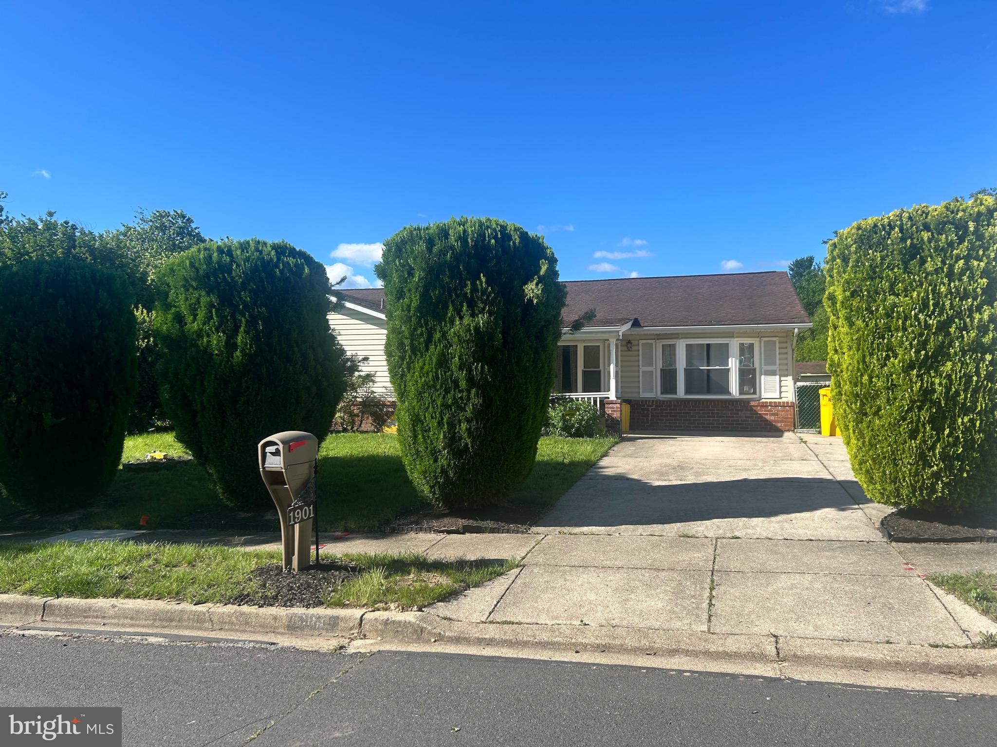 🔥 New Rental Alert! This beautifully updated 3-bedroom, 2-bath rancher is a must-see! Featuring new flooring, fresh paint, new carpet, and fairly new appliances, this home is move-in ready and full of charm. Enjoy a spacious closed-in deck and a private yard — perfect for relaxing or entertaining. Conveniently located near shopping centers, the airport, train station, and more! Don’t miss your chance to call this gem home — this one won’t last long! Schedule your tour today! 🏡✨