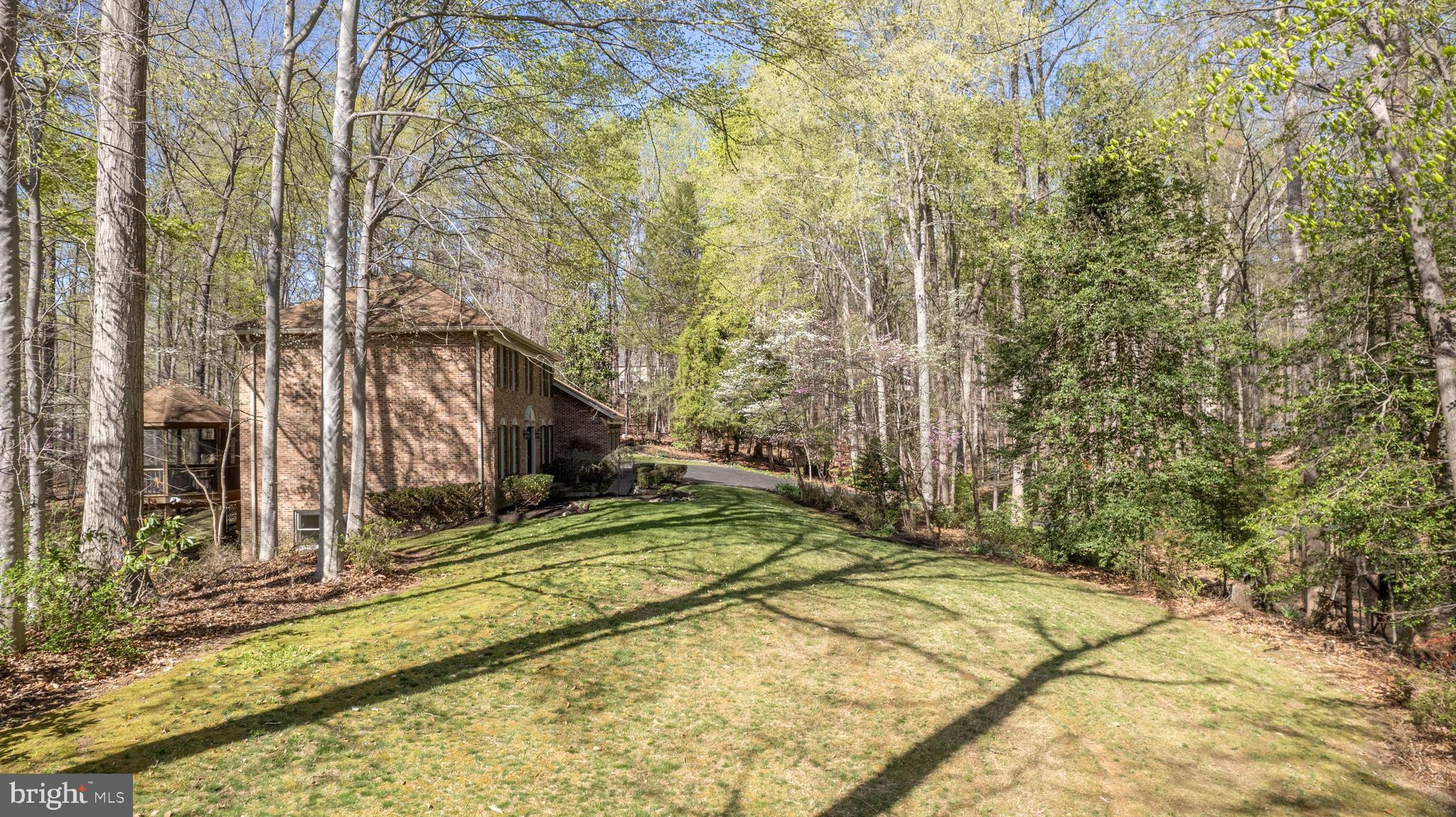 LANDVIEW ESTATES - Residential