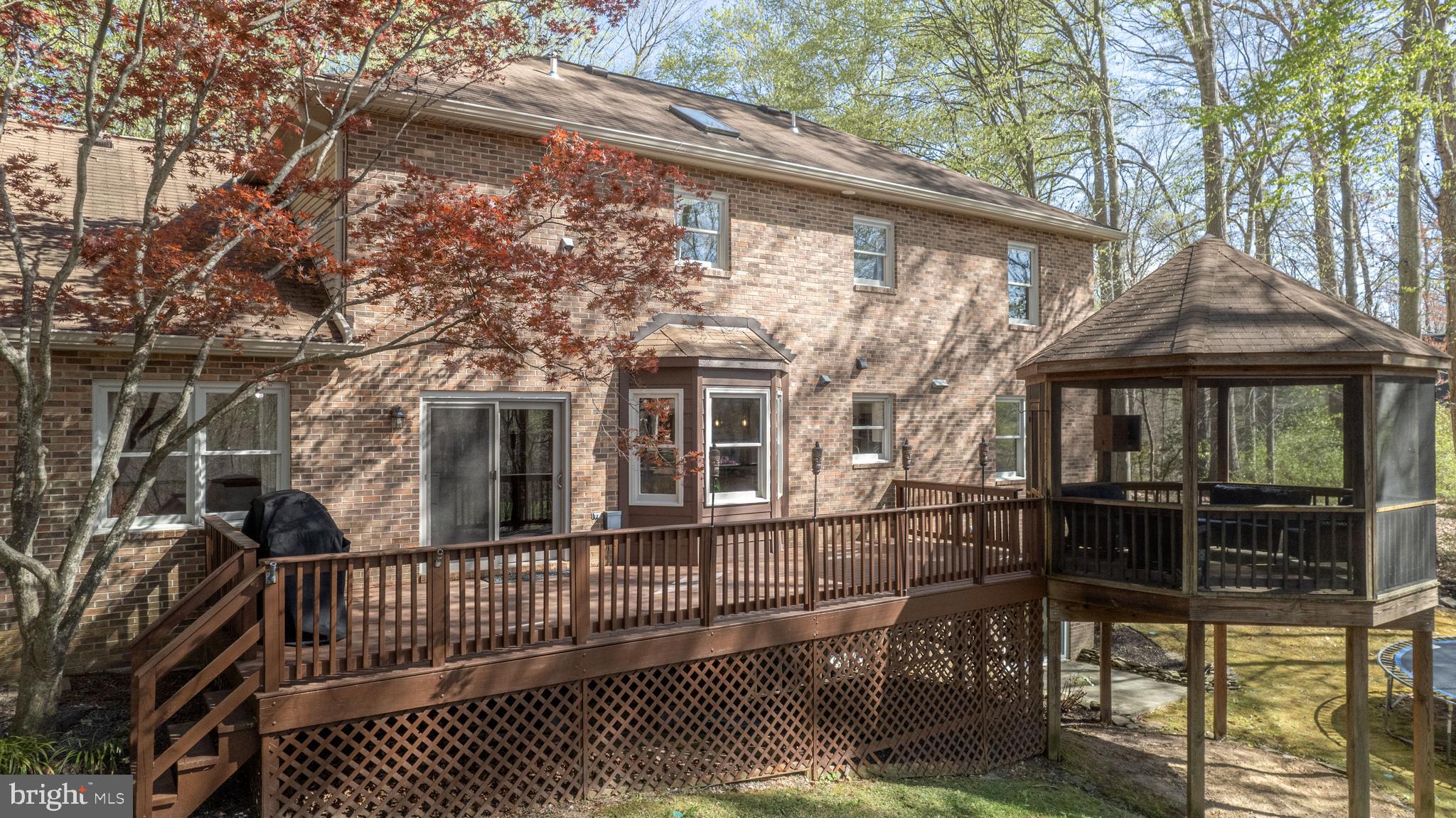 LANDVIEW ESTATES - Residential