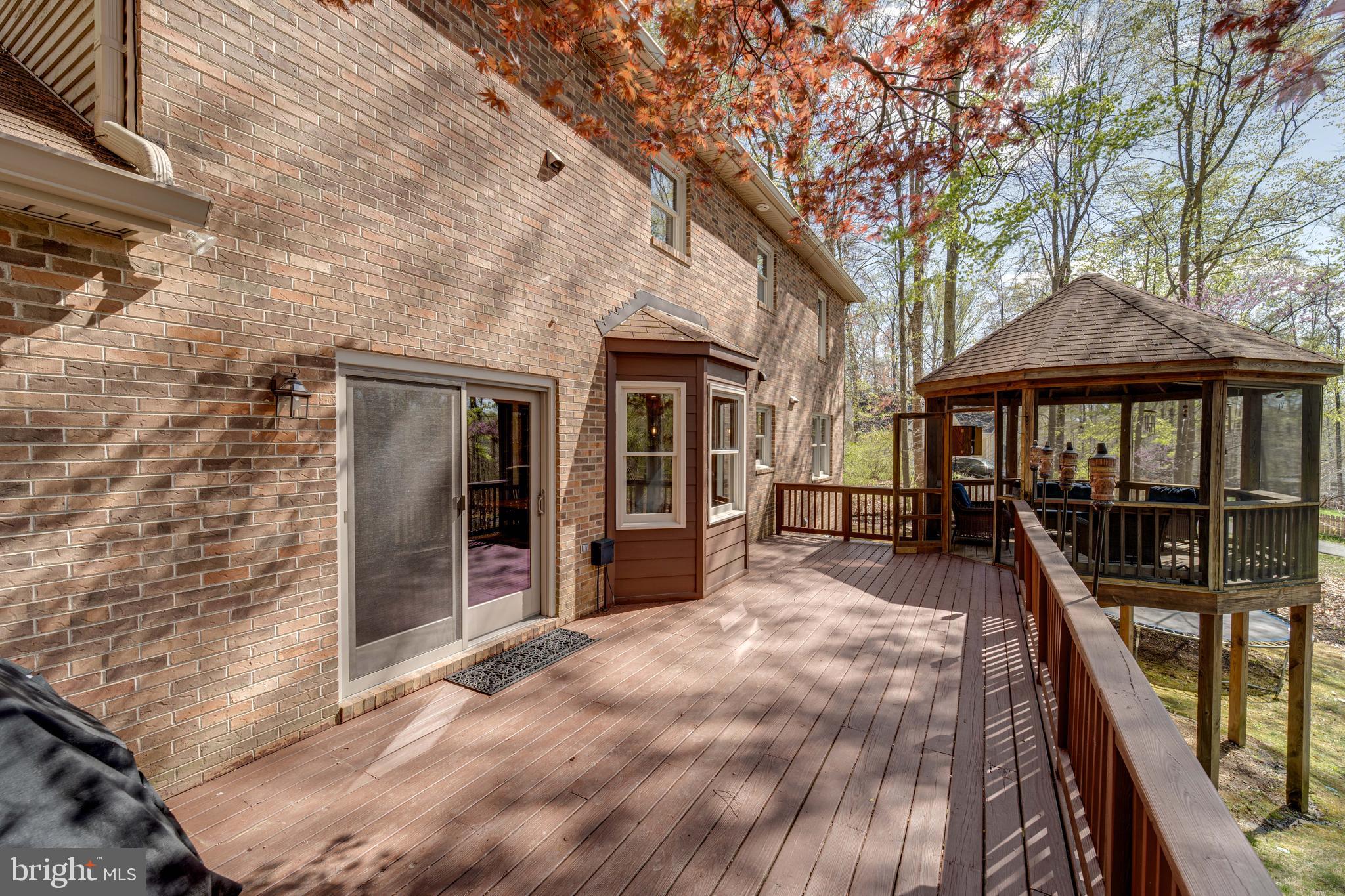 LANDVIEW ESTATES - Residential