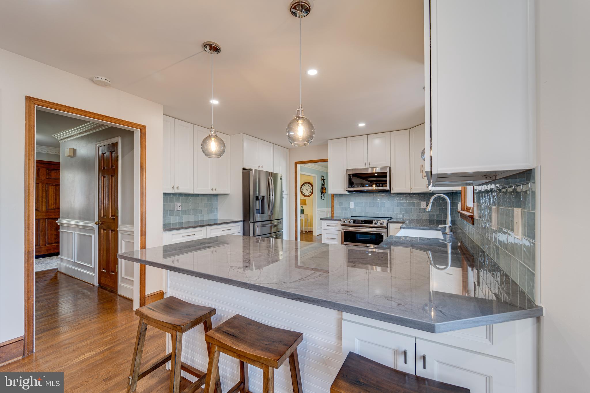 LANDVIEW ESTATES - Residential