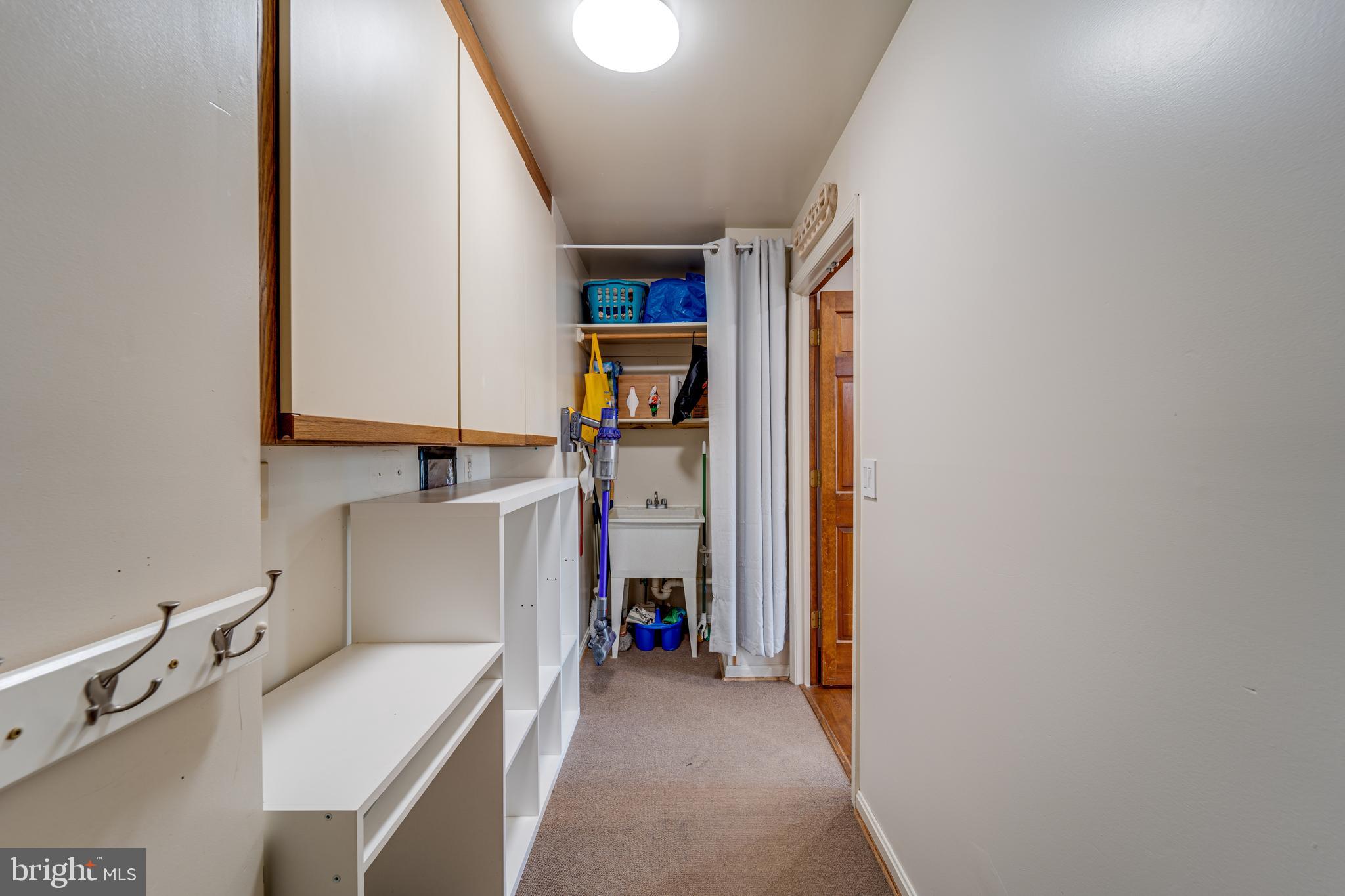 LANDVIEW ESTATES - Residential