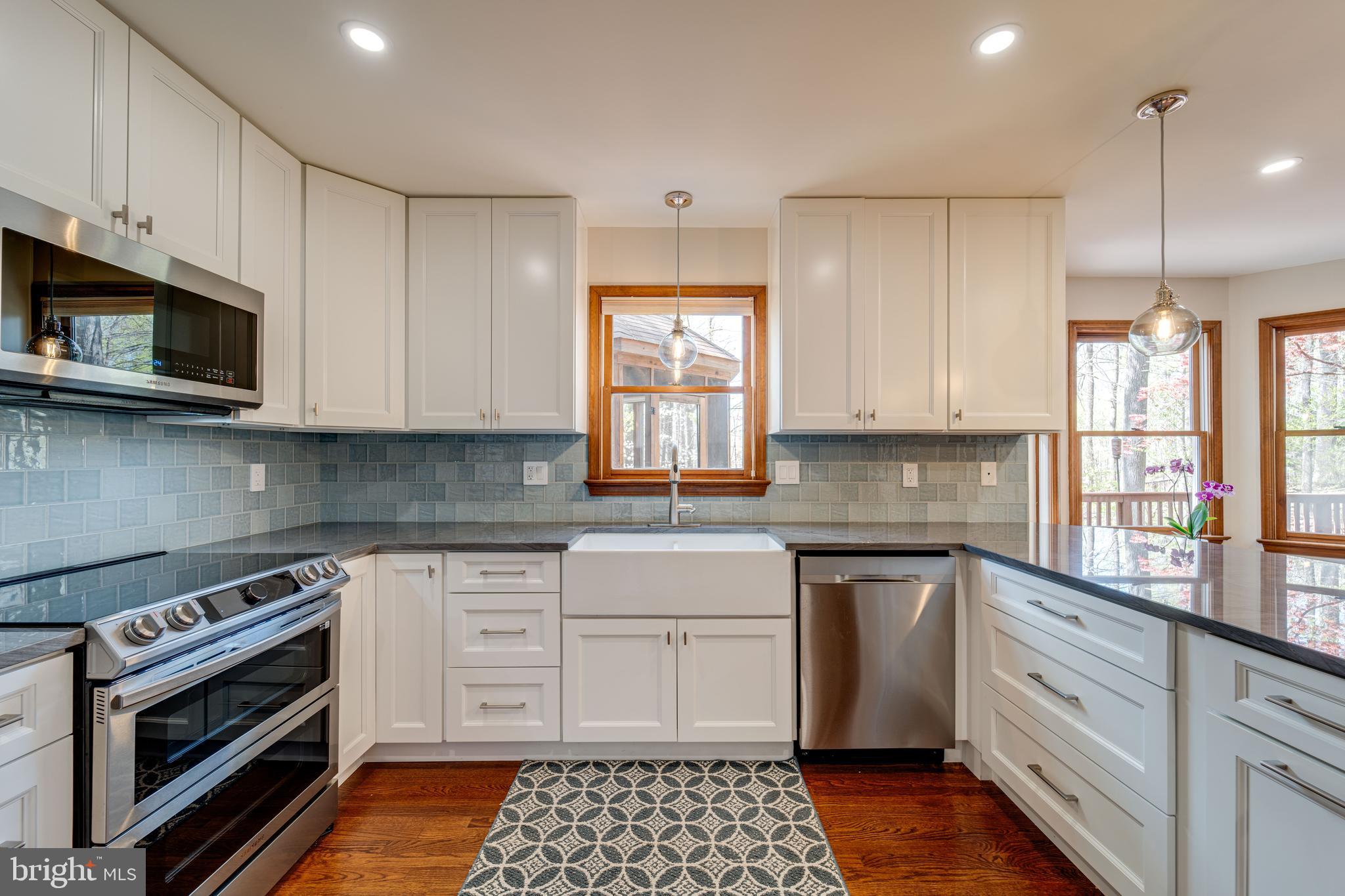 LANDVIEW ESTATES - Residential