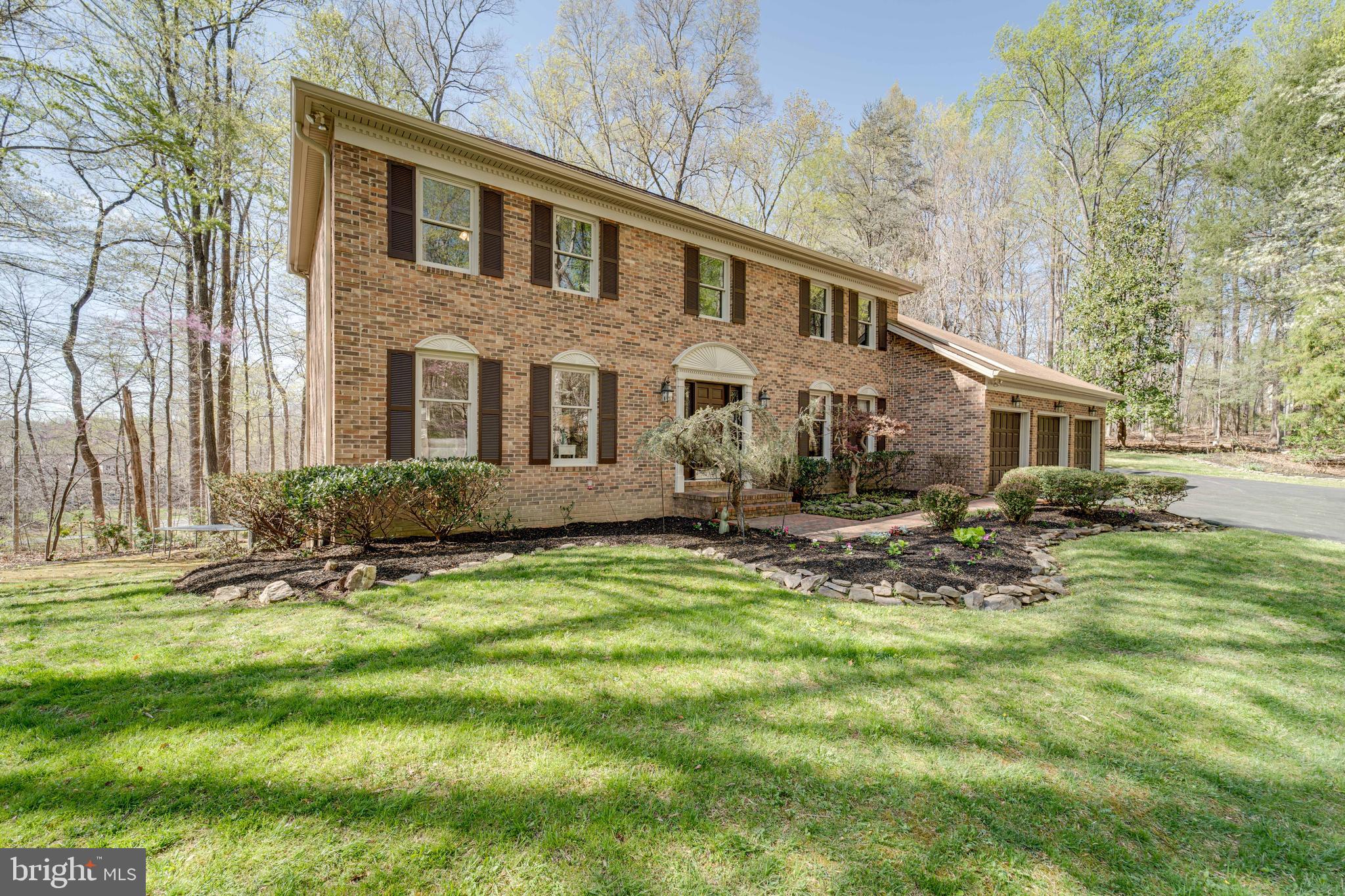 LANDVIEW ESTATES - Residential