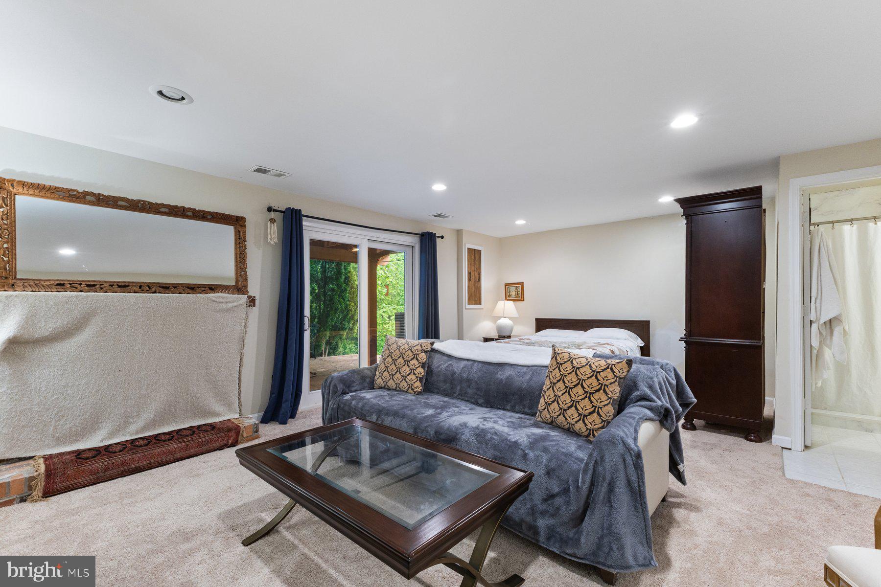 5410 RIVERBOAT WAY