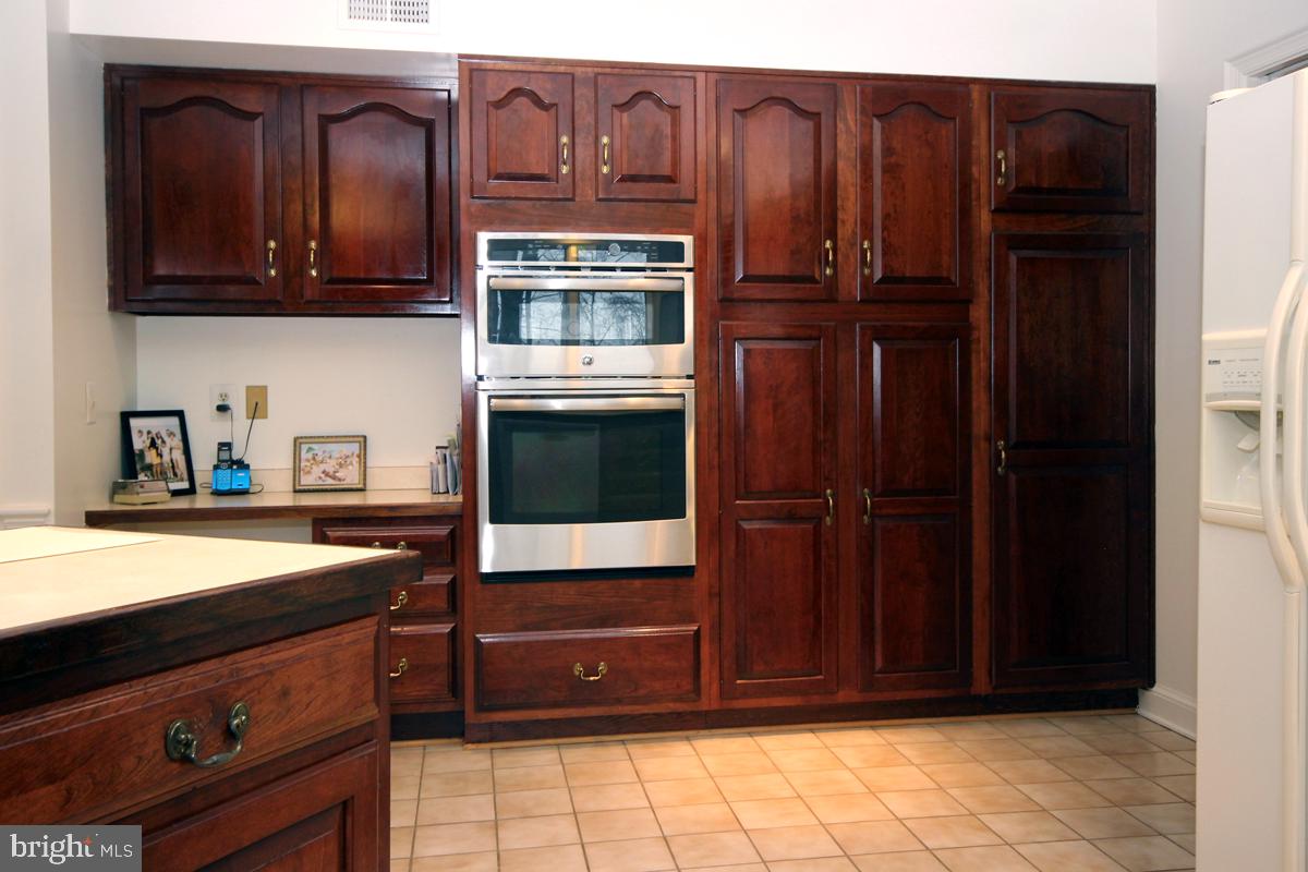 GRAHAM PARK SHORES - Residential