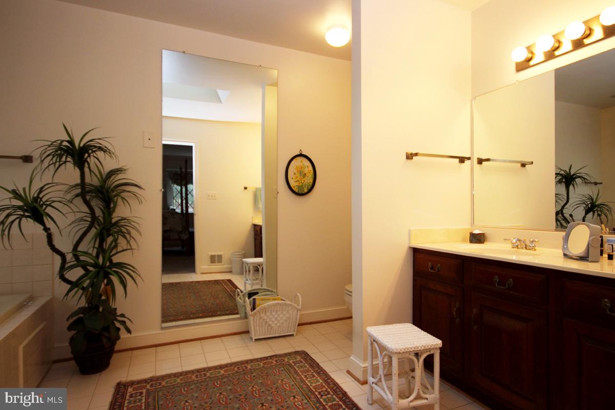 GRAHAM PARK SHORES - Residential