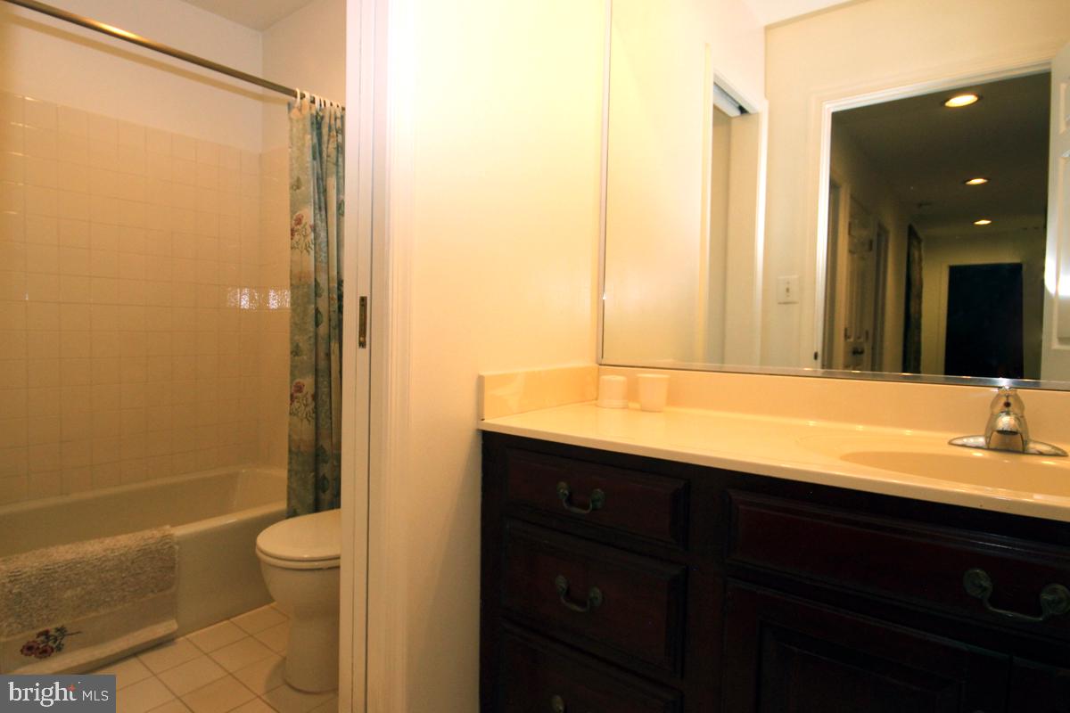 GRAHAM PARK SHORES - Residential