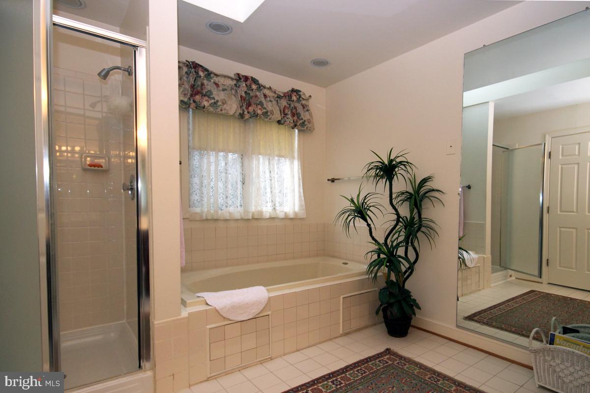 GRAHAM PARK SHORES - Residential