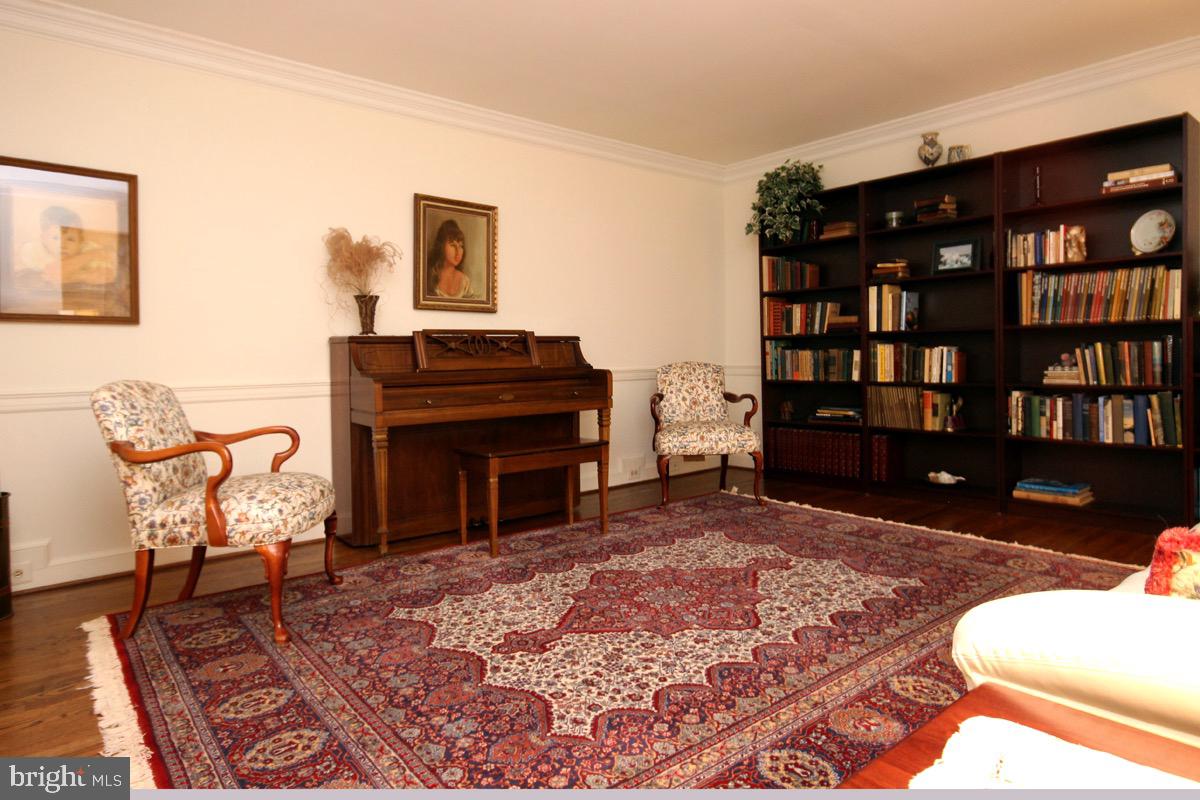 GRAHAM PARK SHORES - Residential