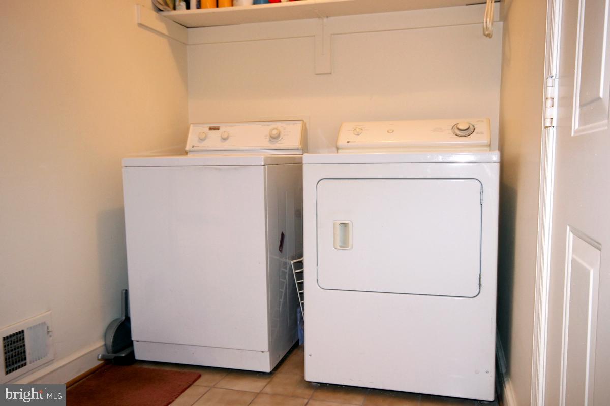 GRAHAM PARK SHORES - Residential