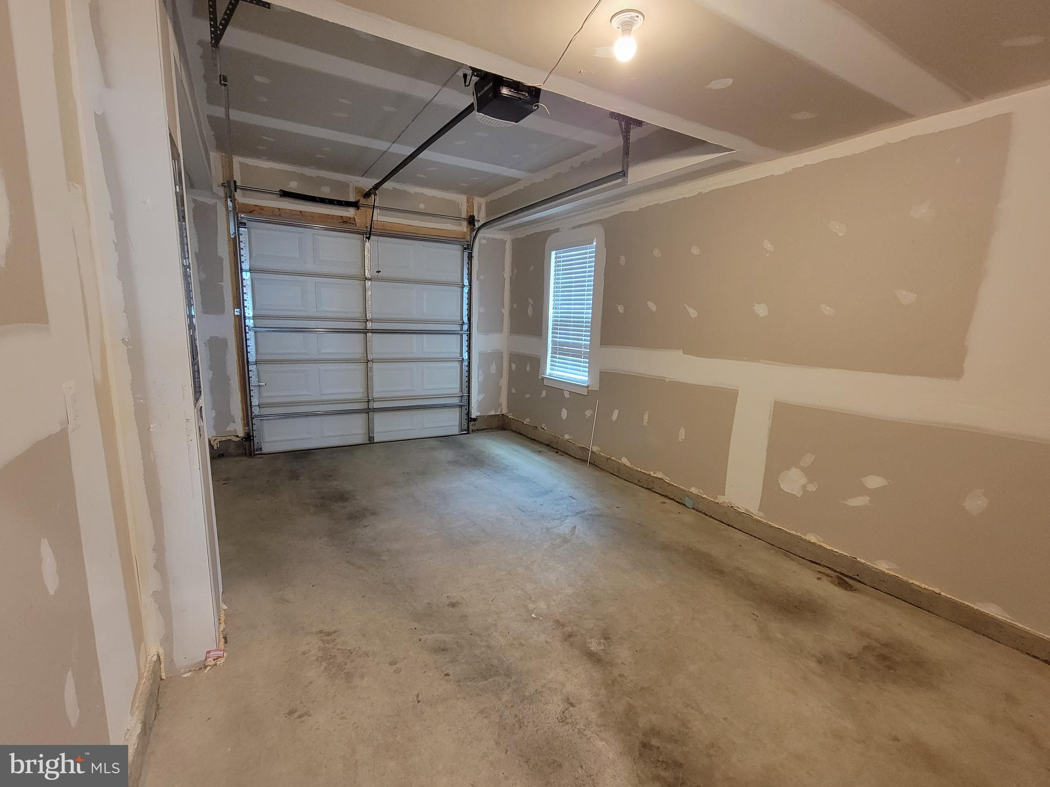 OAKDALE VILLAGE - Residential