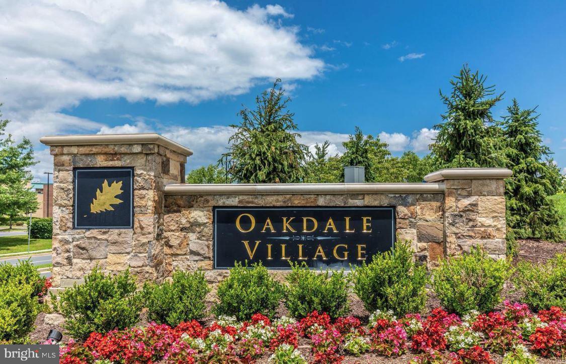 OAKDALE VILLAGE - Residential
