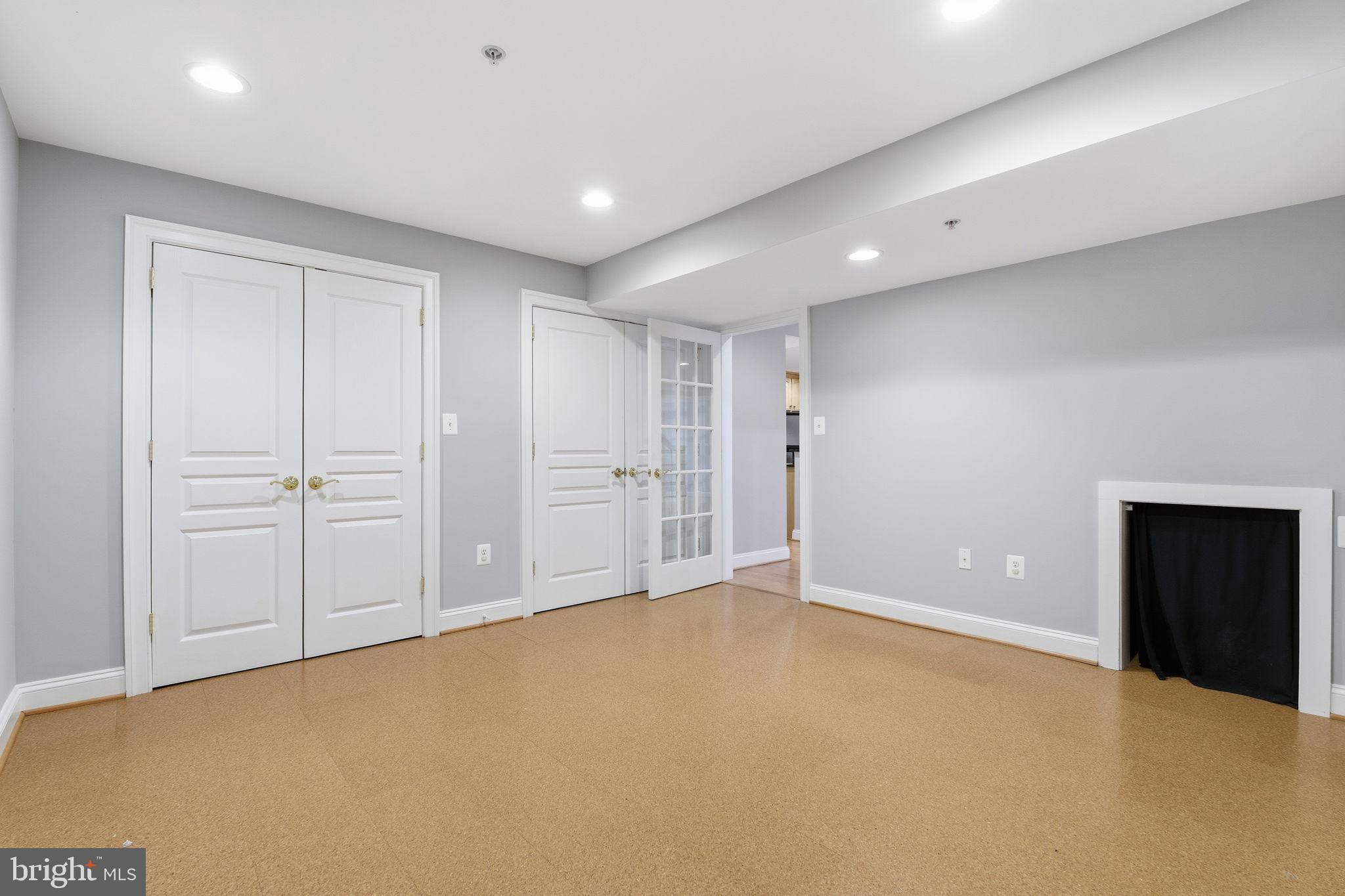 FALLSGROVE - Residential