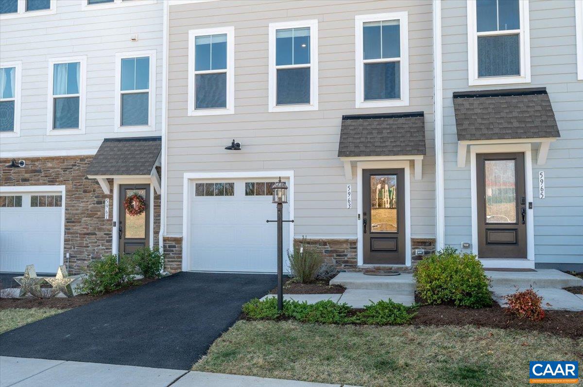 PLEASANT GREEN - Residential