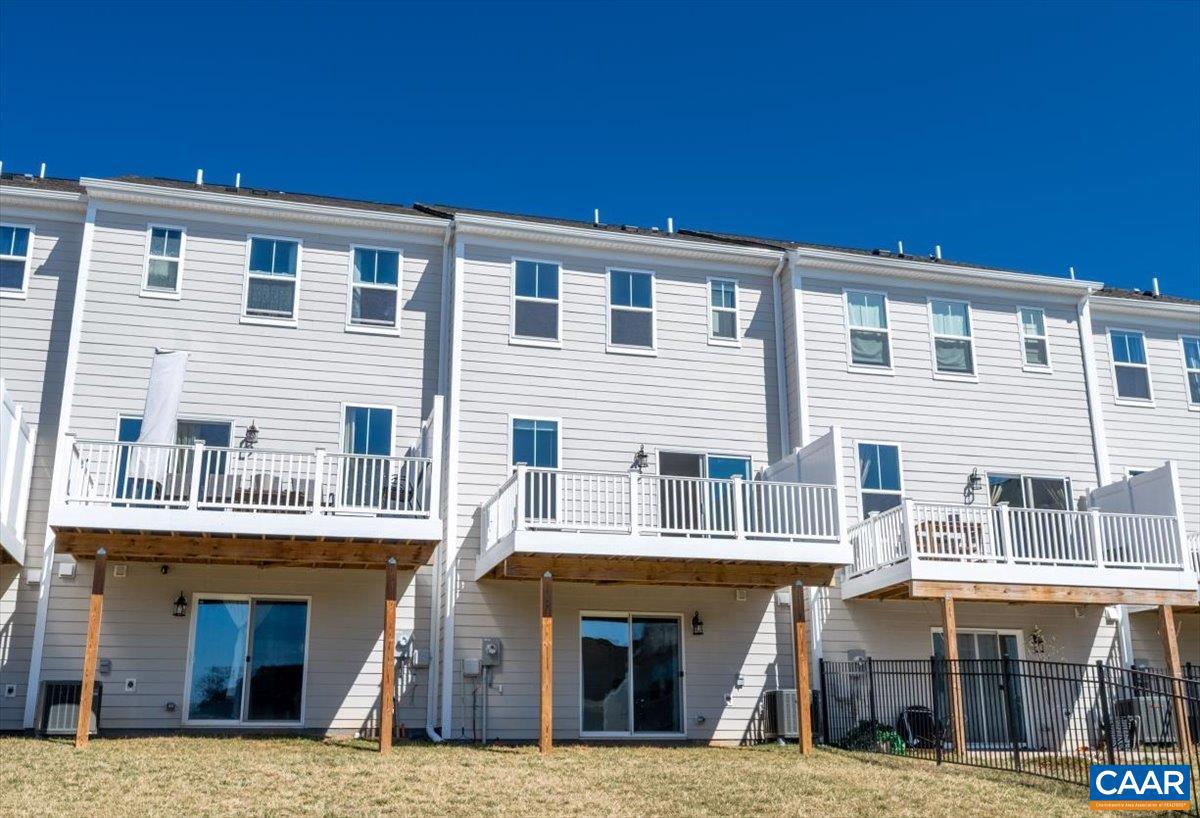 PLEASANT GREEN - Residential