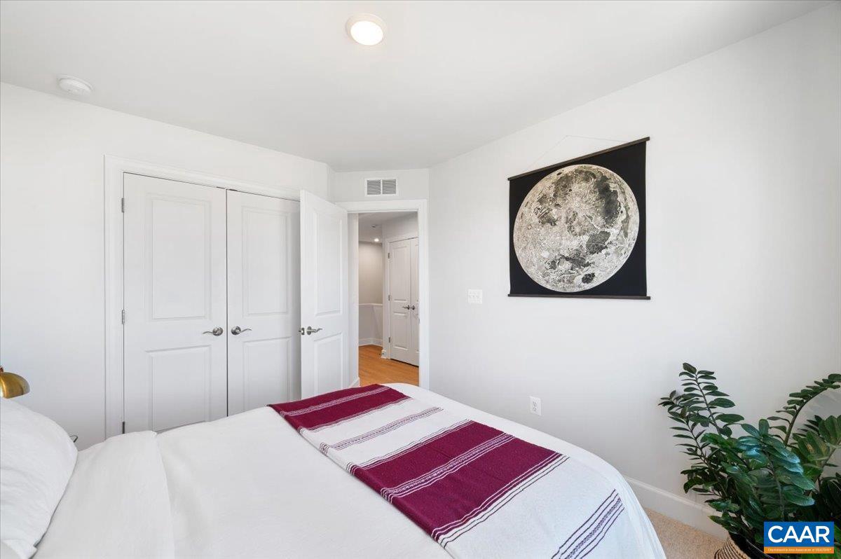 PLEASANT GREEN - Residential