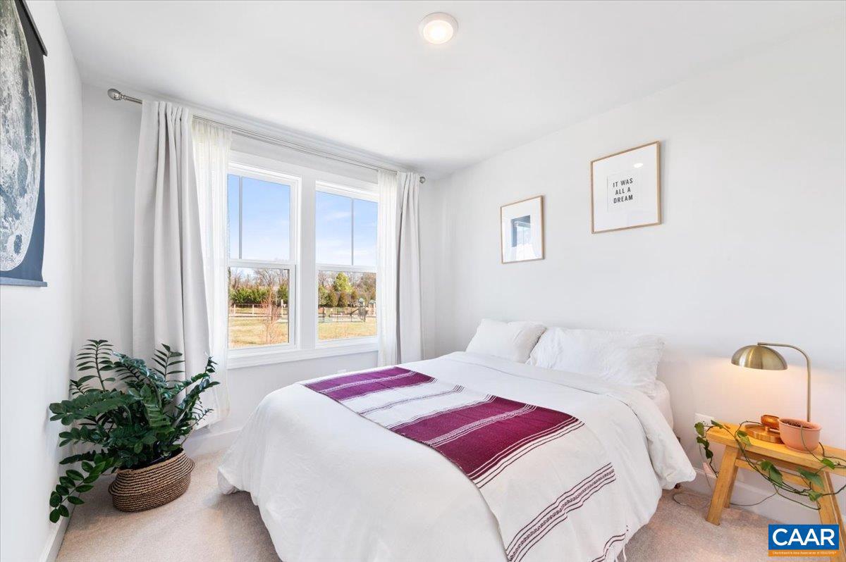 PLEASANT GREEN - Residential