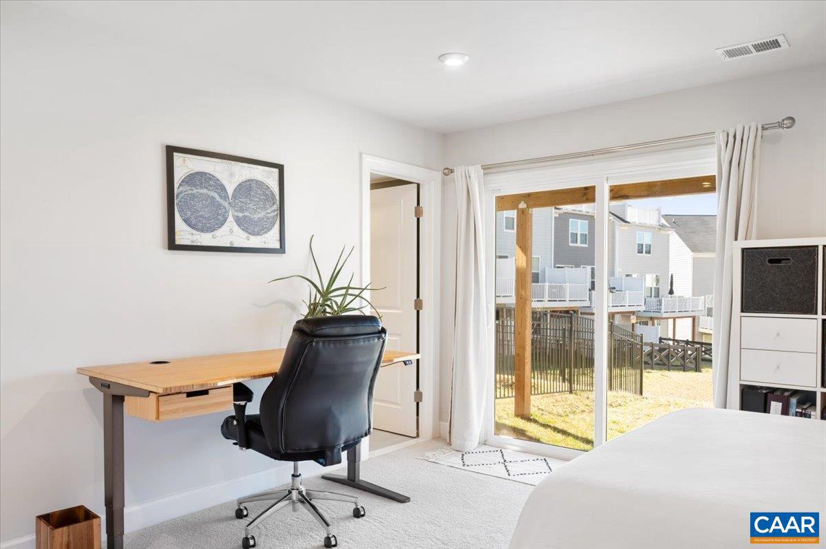 PLEASANT GREEN - Residential