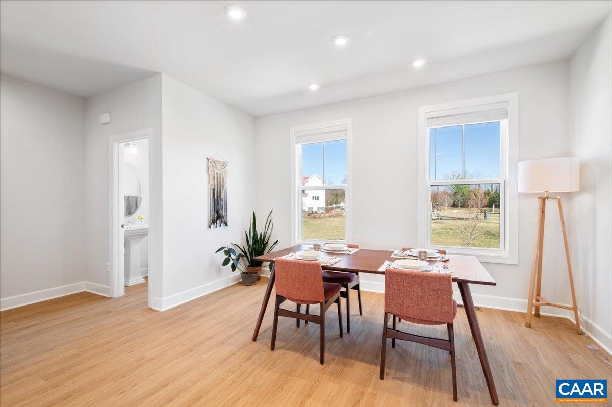 PLEASANT GREEN - Residential