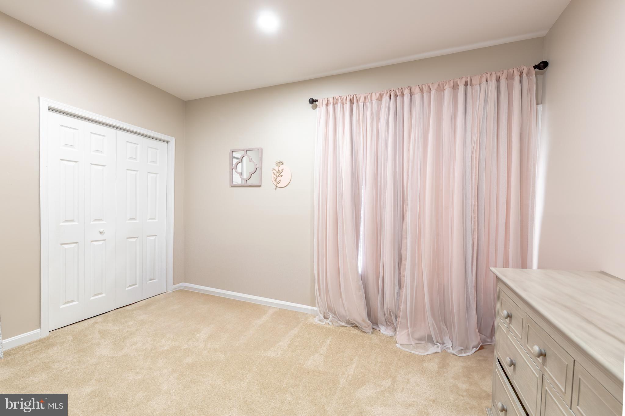 DAVIS ESTATES - Residential