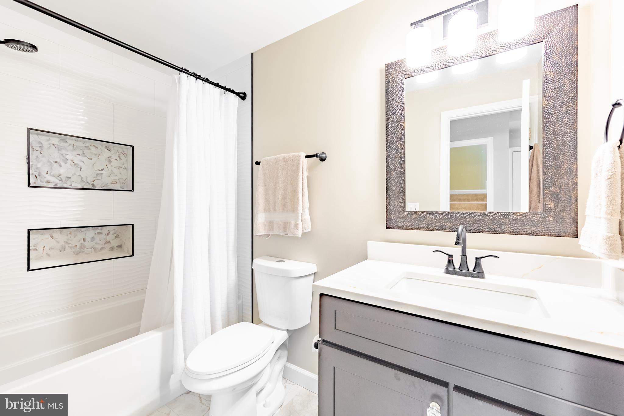 DAVIS ESTATES - Residential