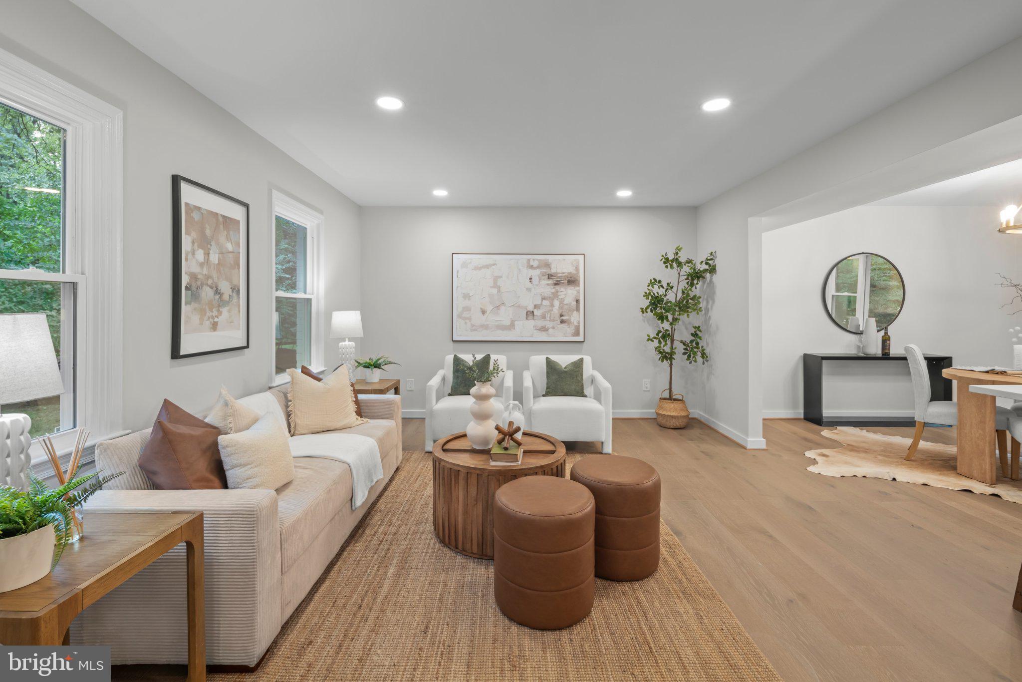 2402 BEEKAY COURT
