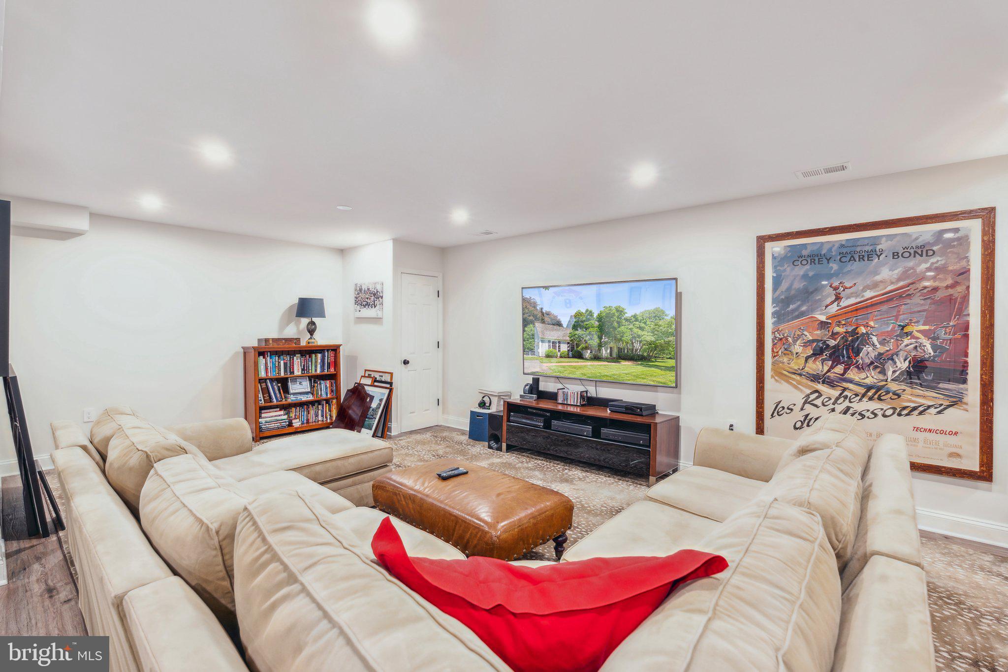 POTOMAC FALLS - Residential