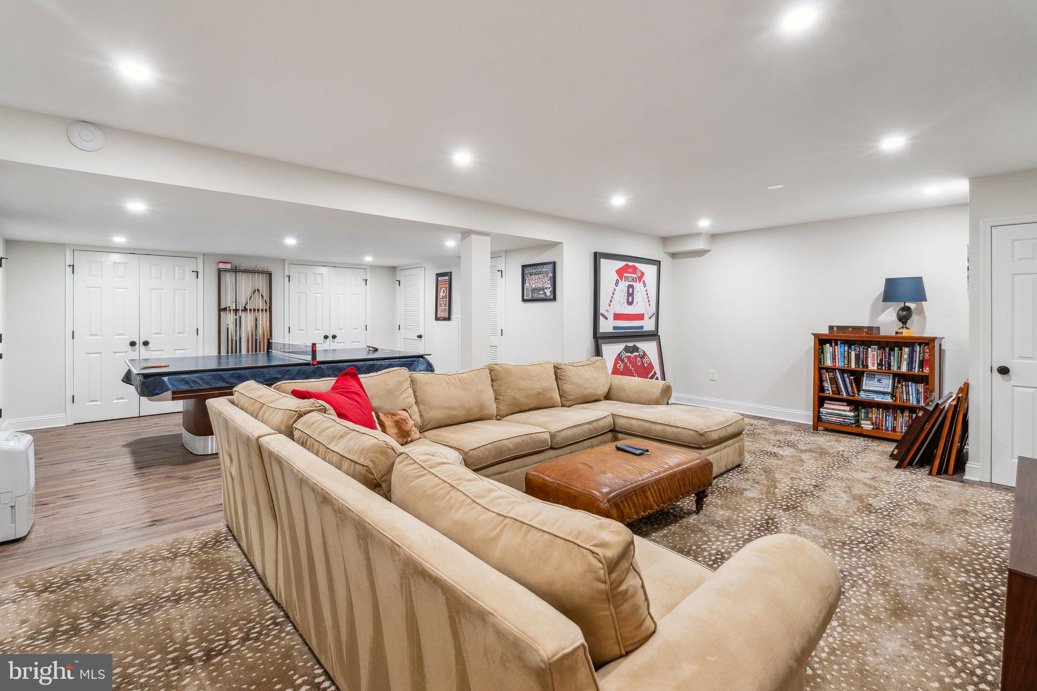 POTOMAC FALLS - Residential