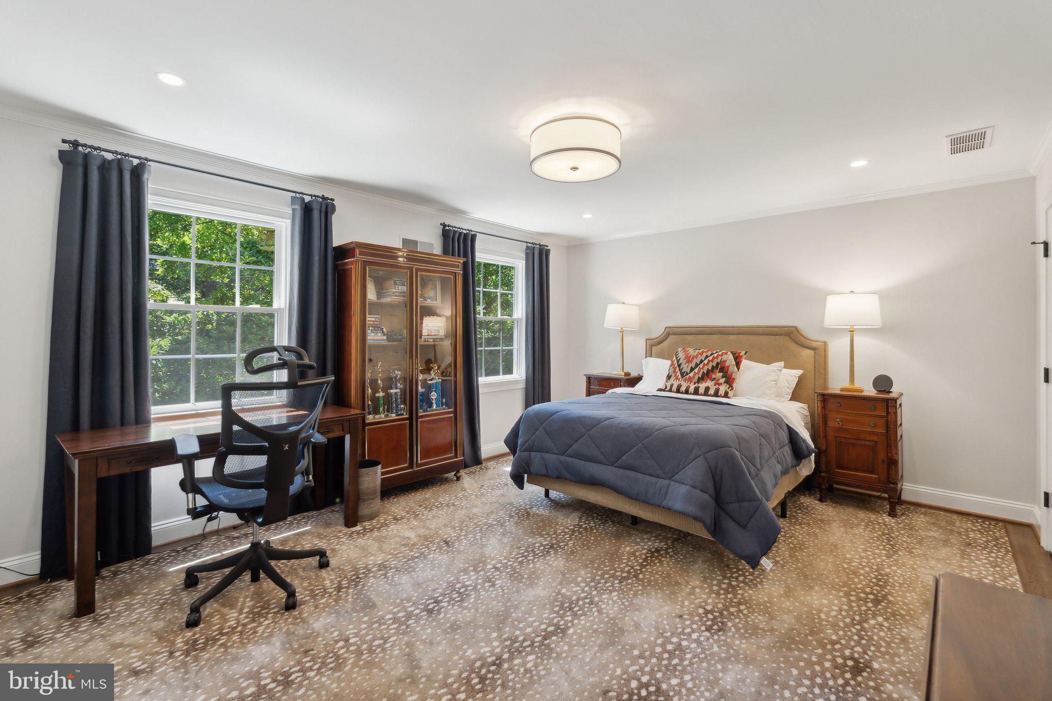 POTOMAC FALLS - Residential