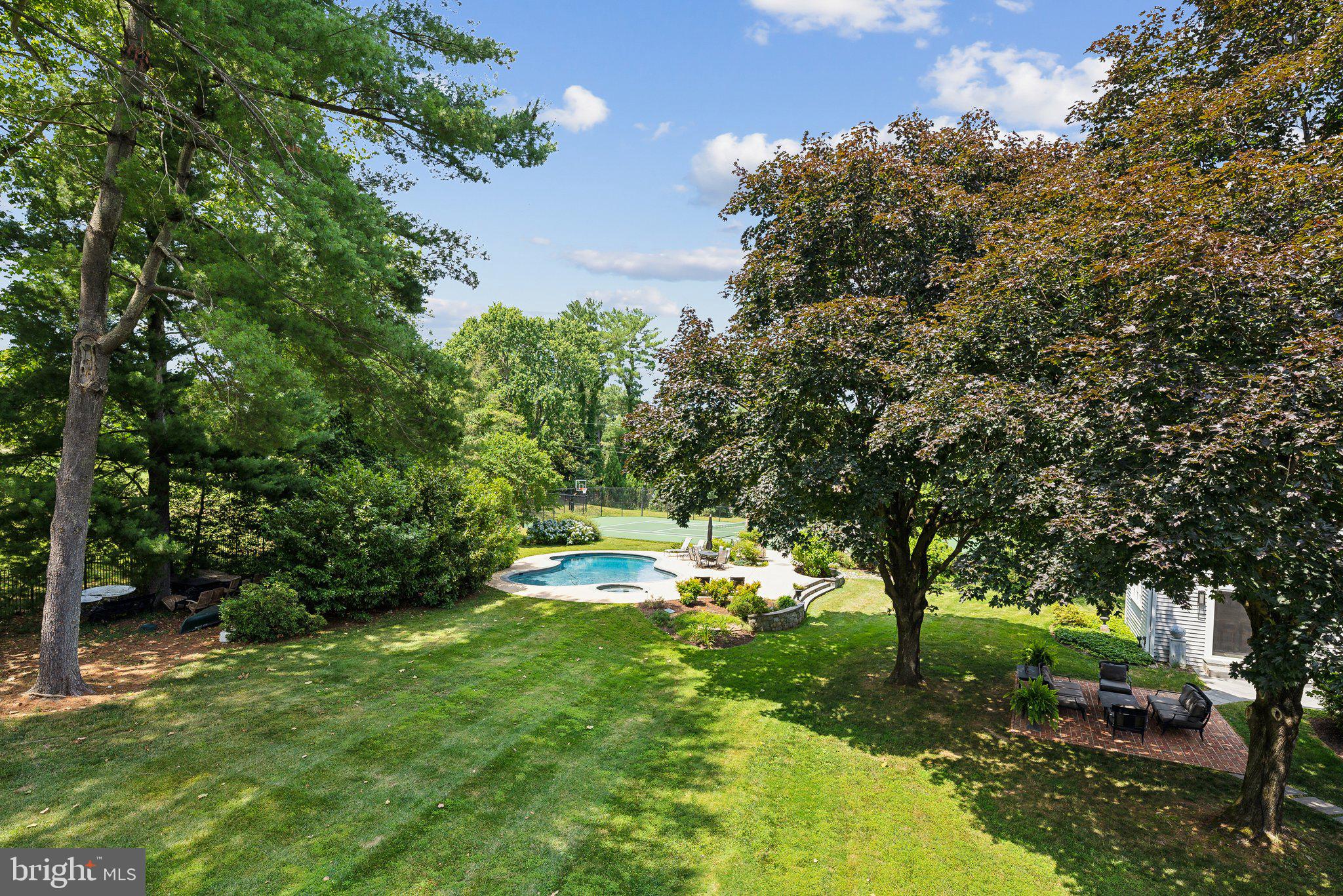 POTOMAC FALLS - Residential