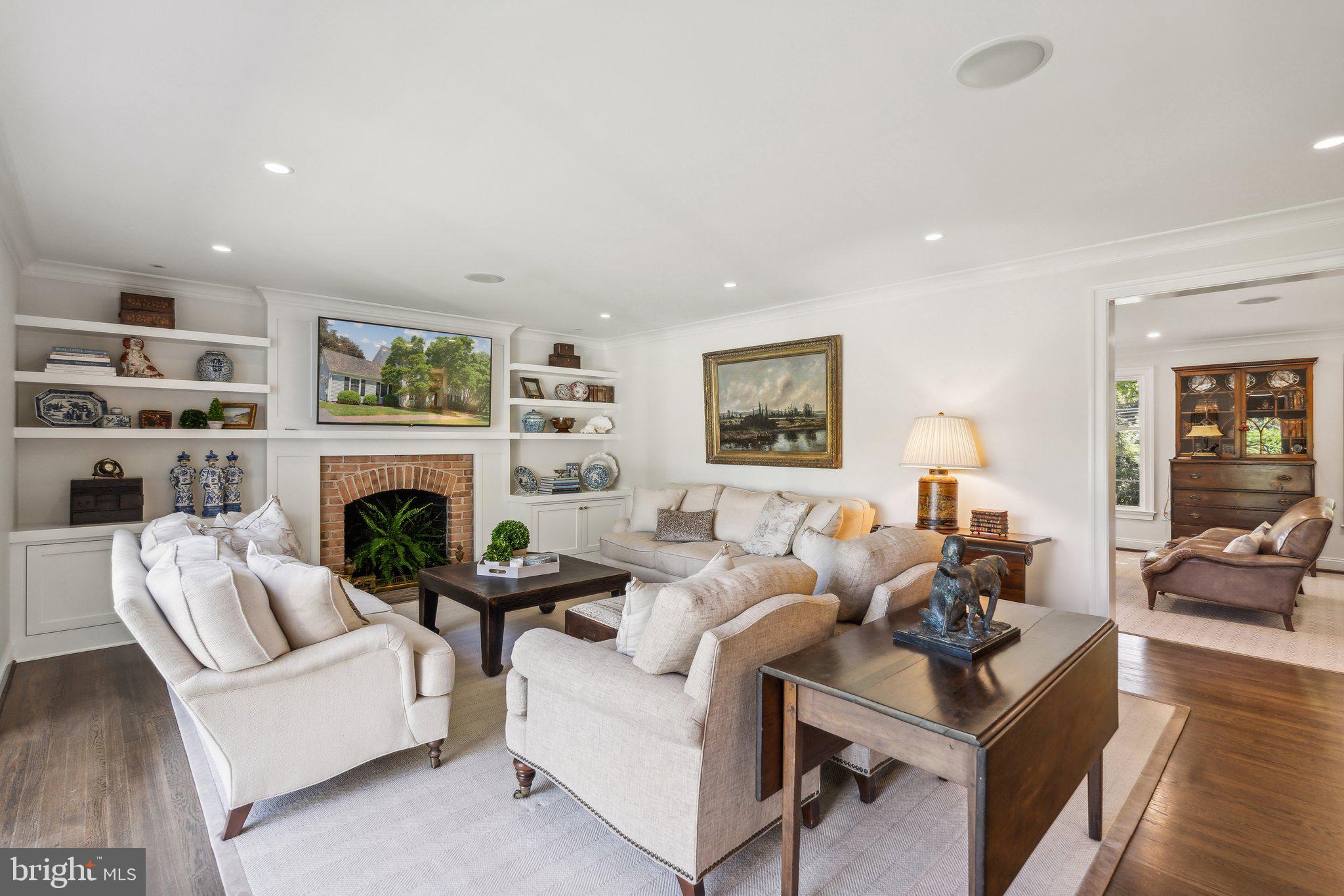 POTOMAC FALLS - Residential