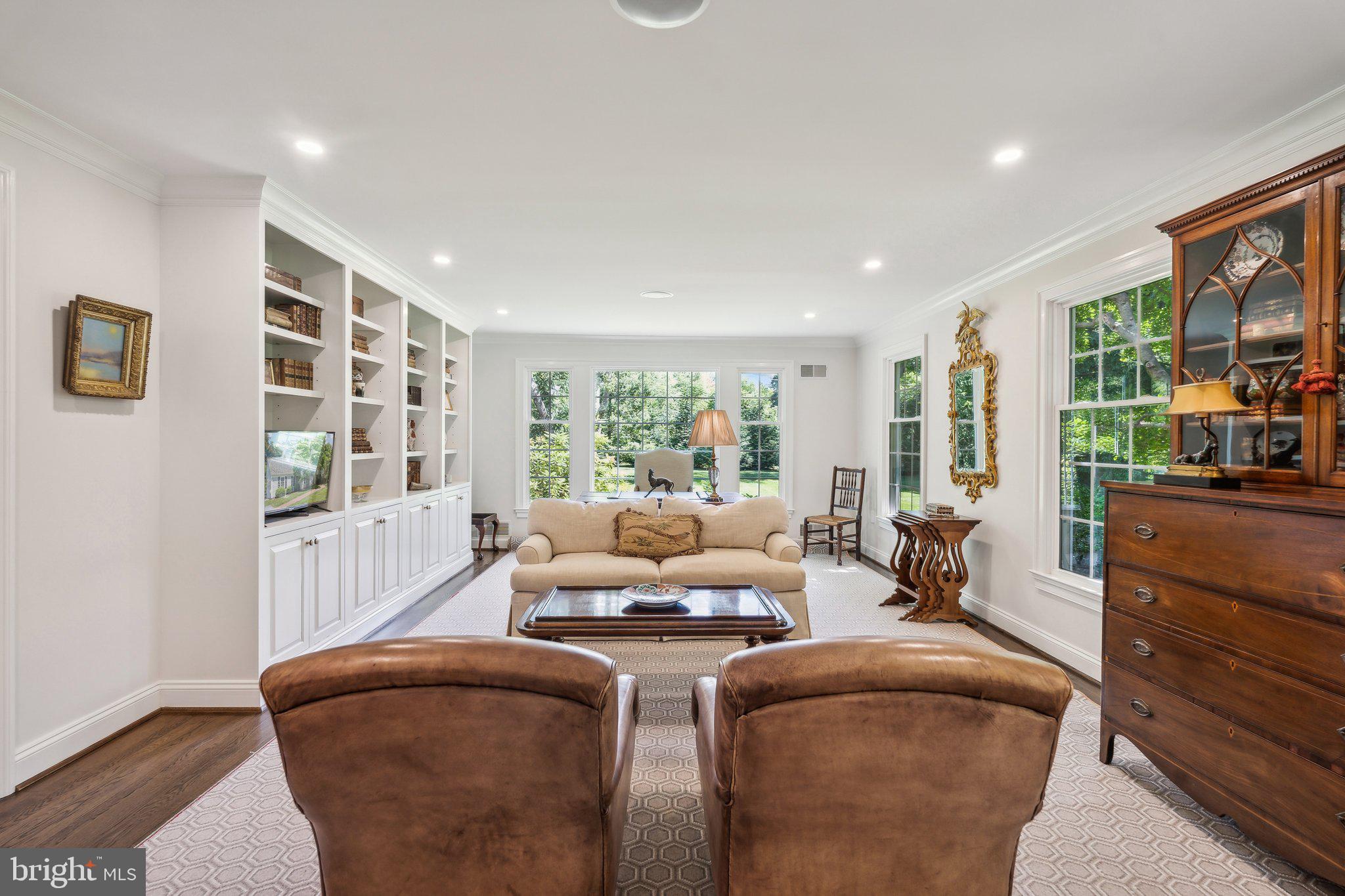 POTOMAC FALLS - Residential