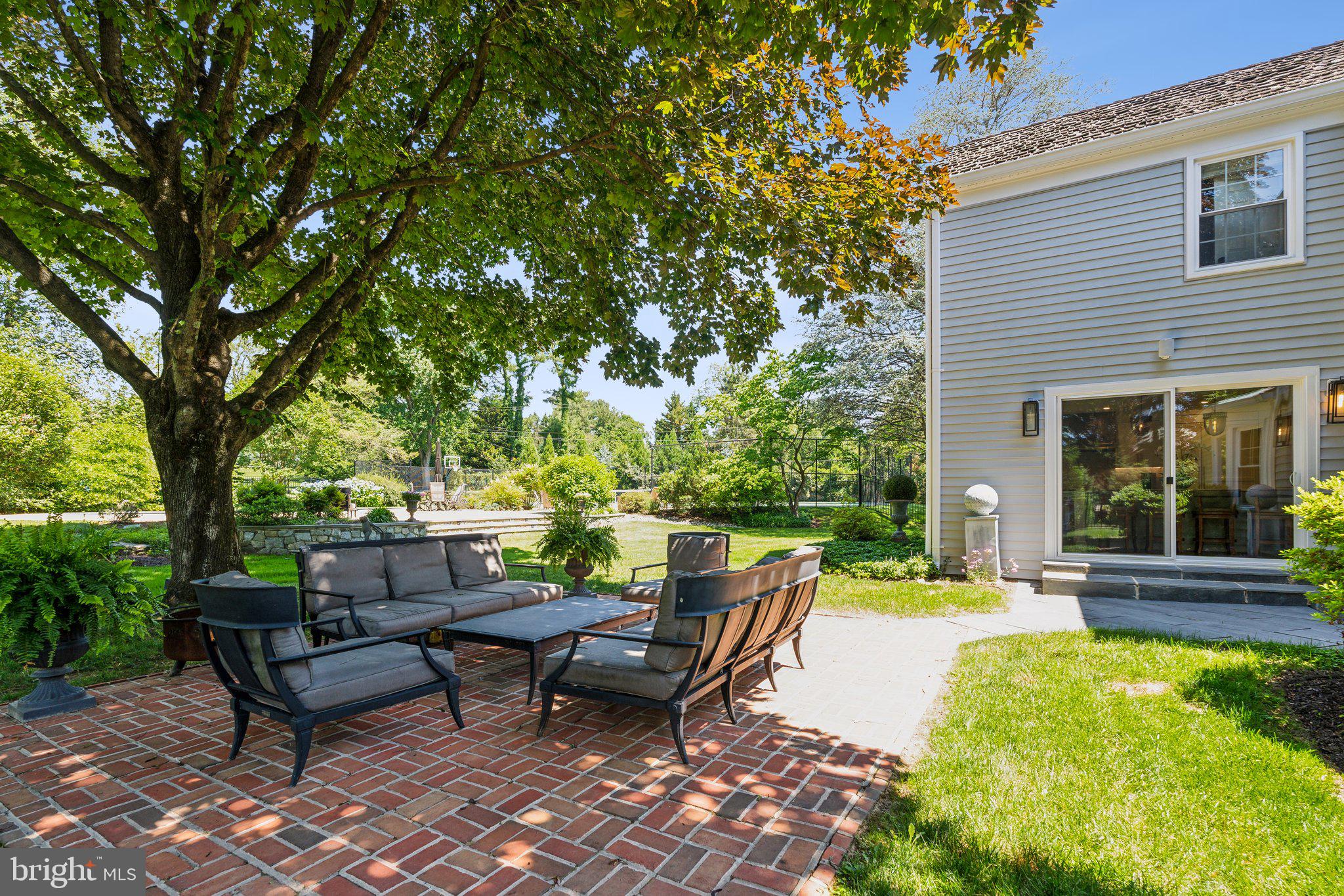 POTOMAC FALLS - Residential