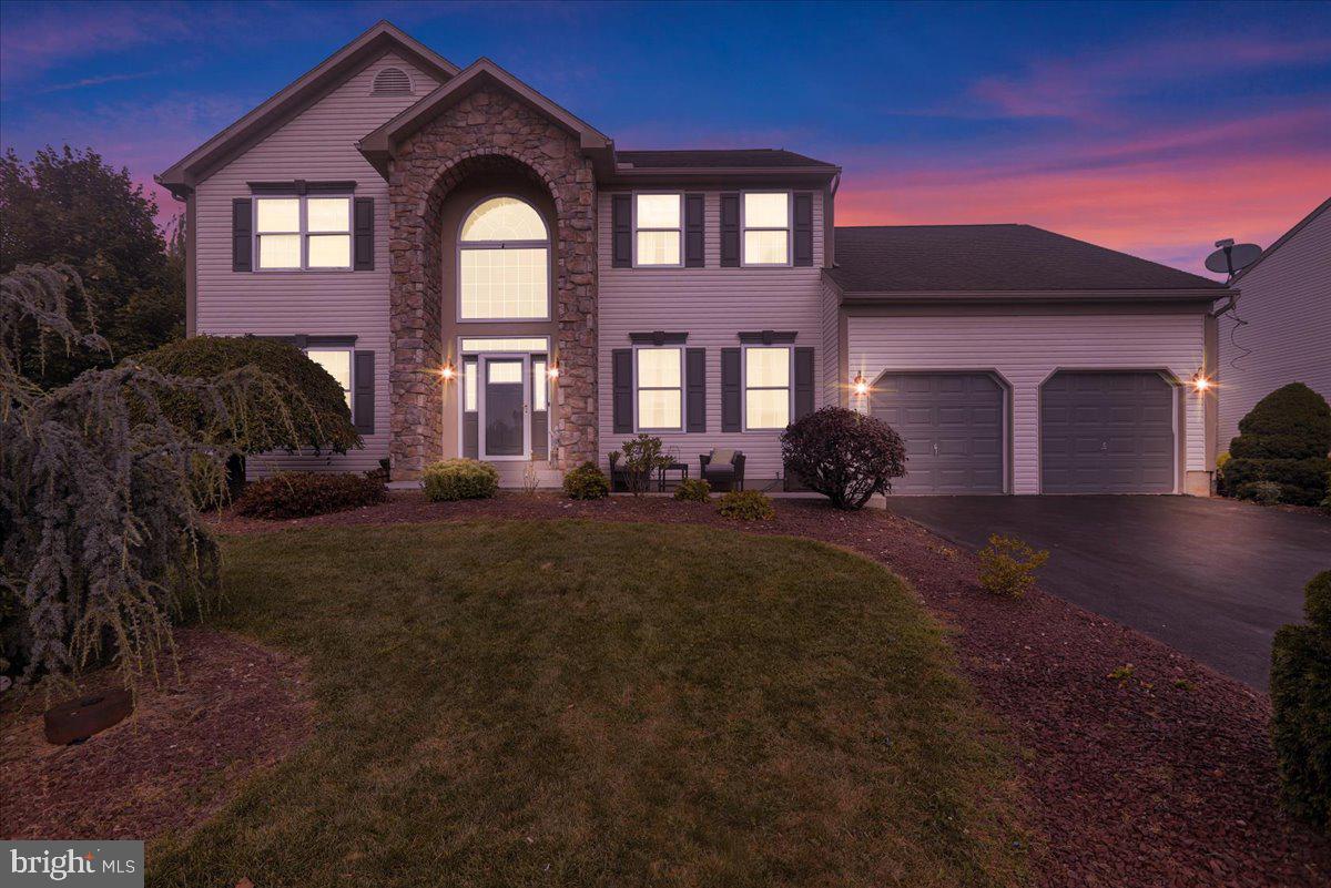 59 VERSAILLES COURT