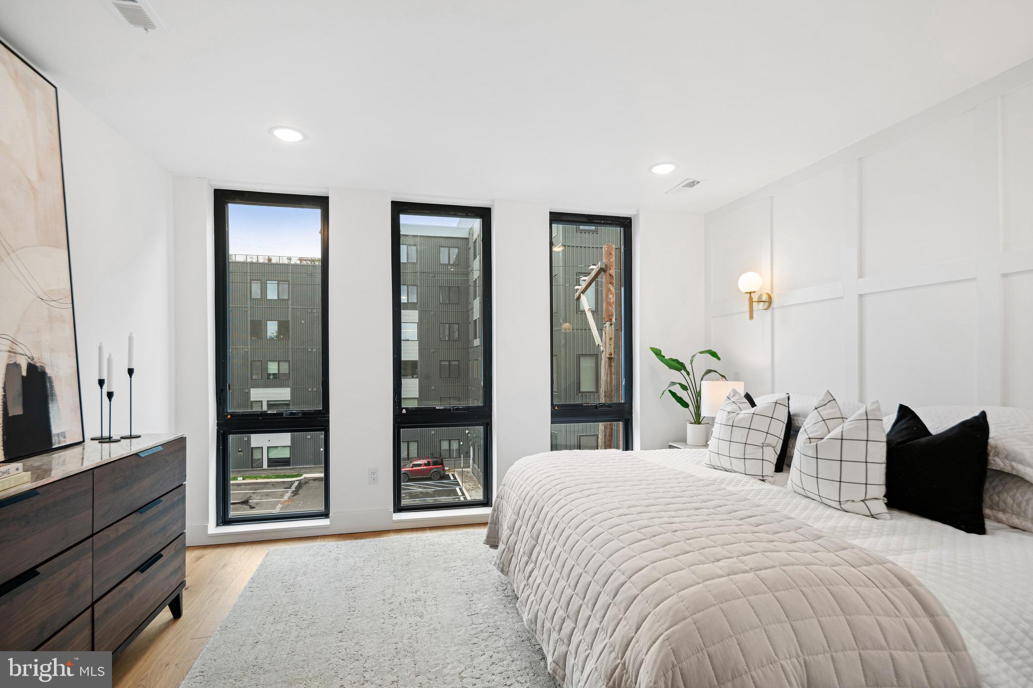 1936-38 E YORK ST 4