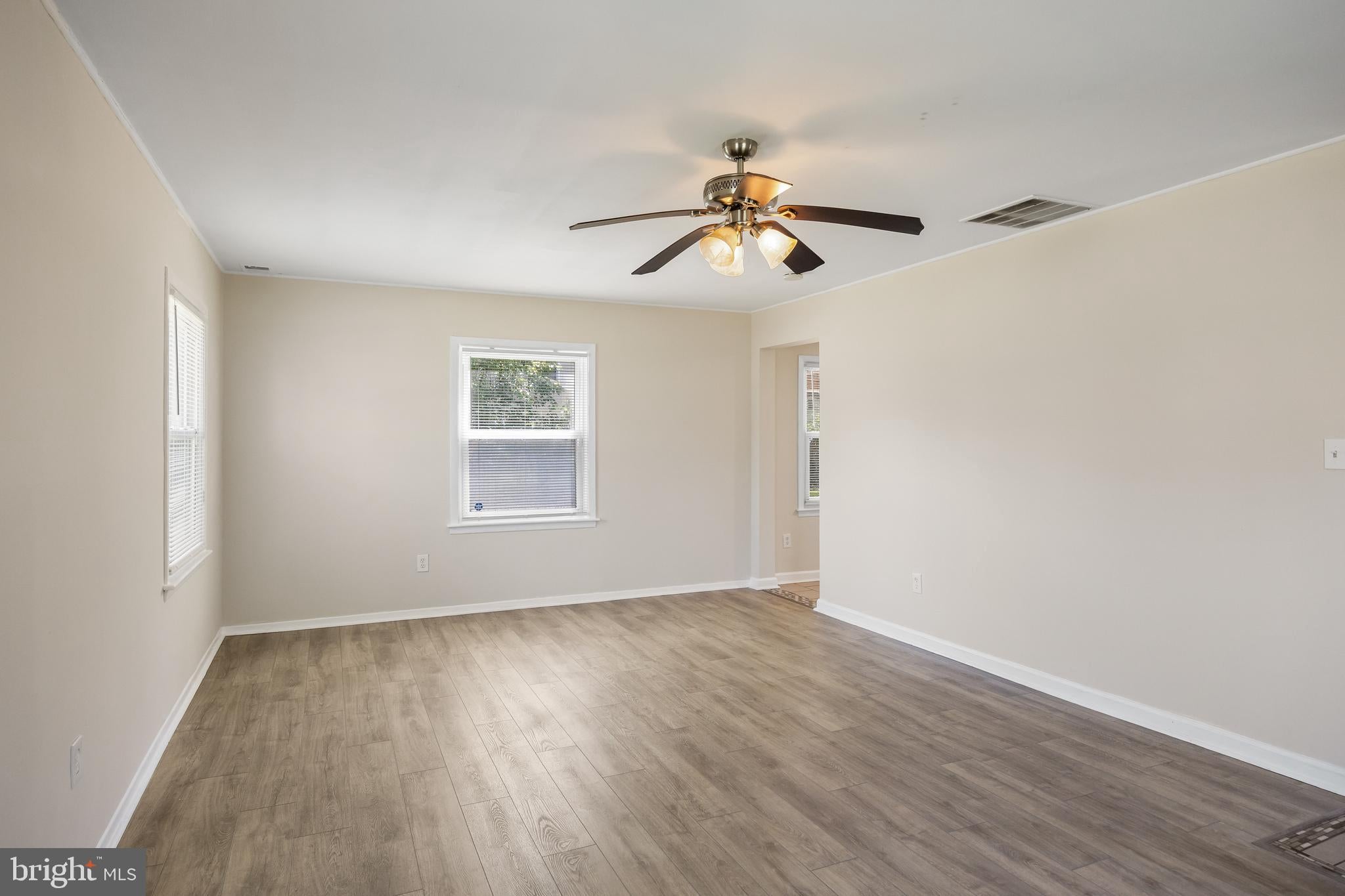 62 BRIERDALE LANE