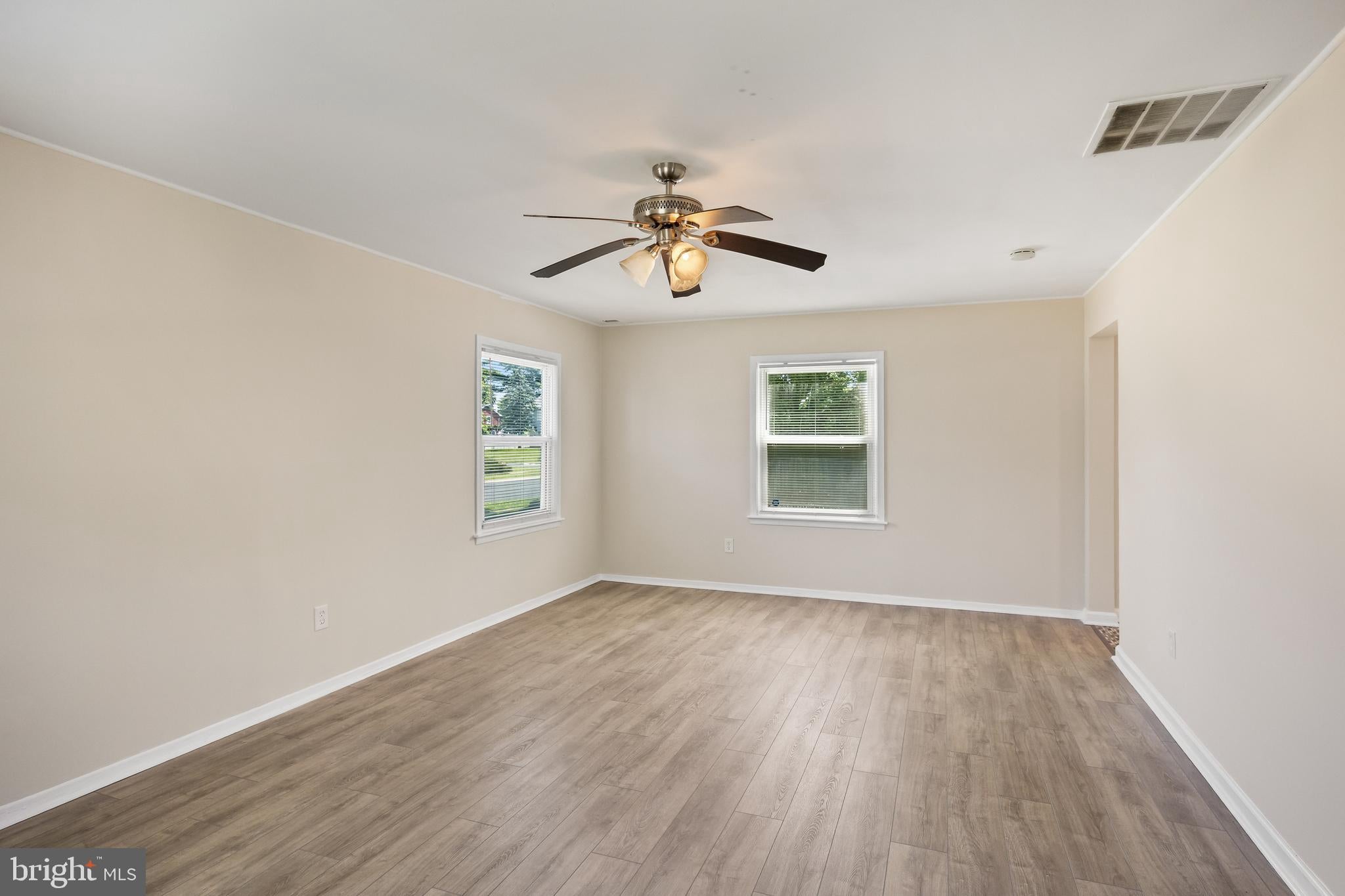 62 BRIERDALE LANE