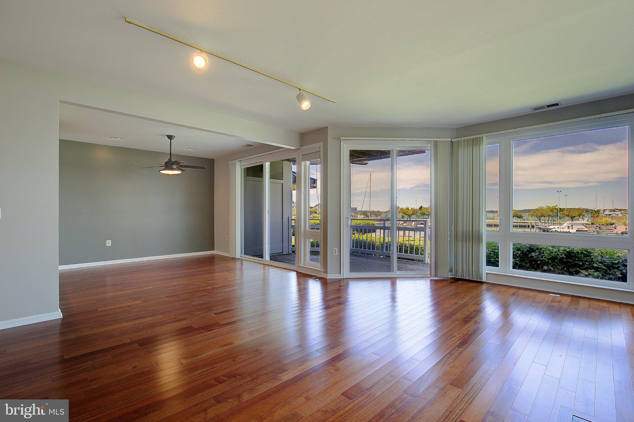 114 OYSTER COVE DRIVE 1C
