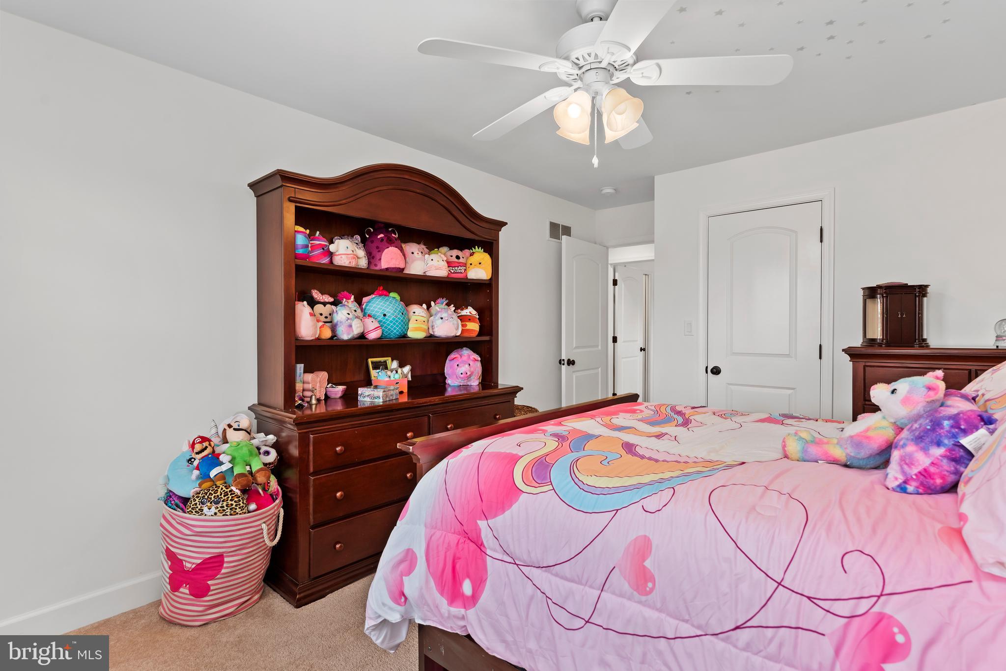 CHELSEY FALLS - Residential