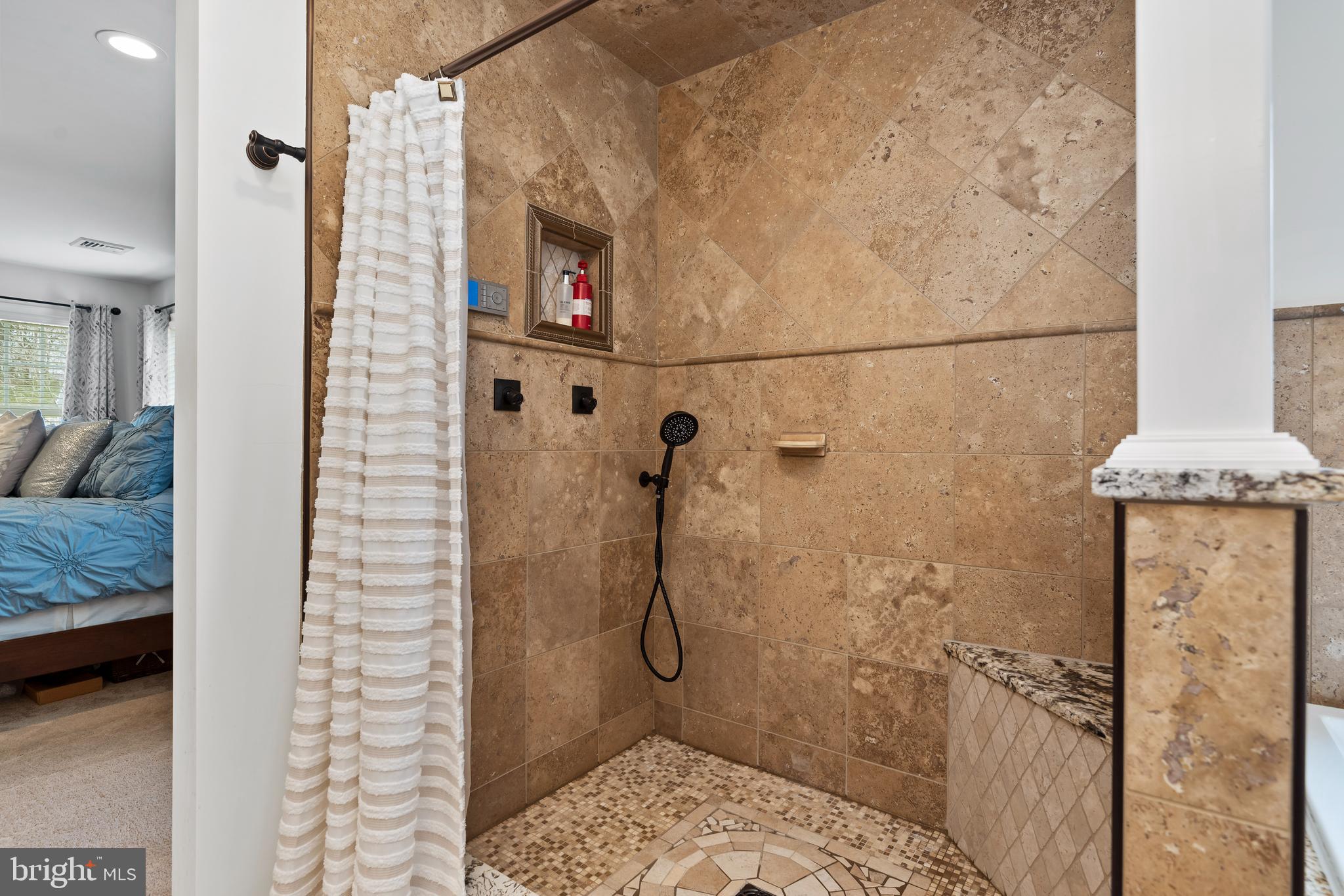 CHELSEY FALLS - Residential